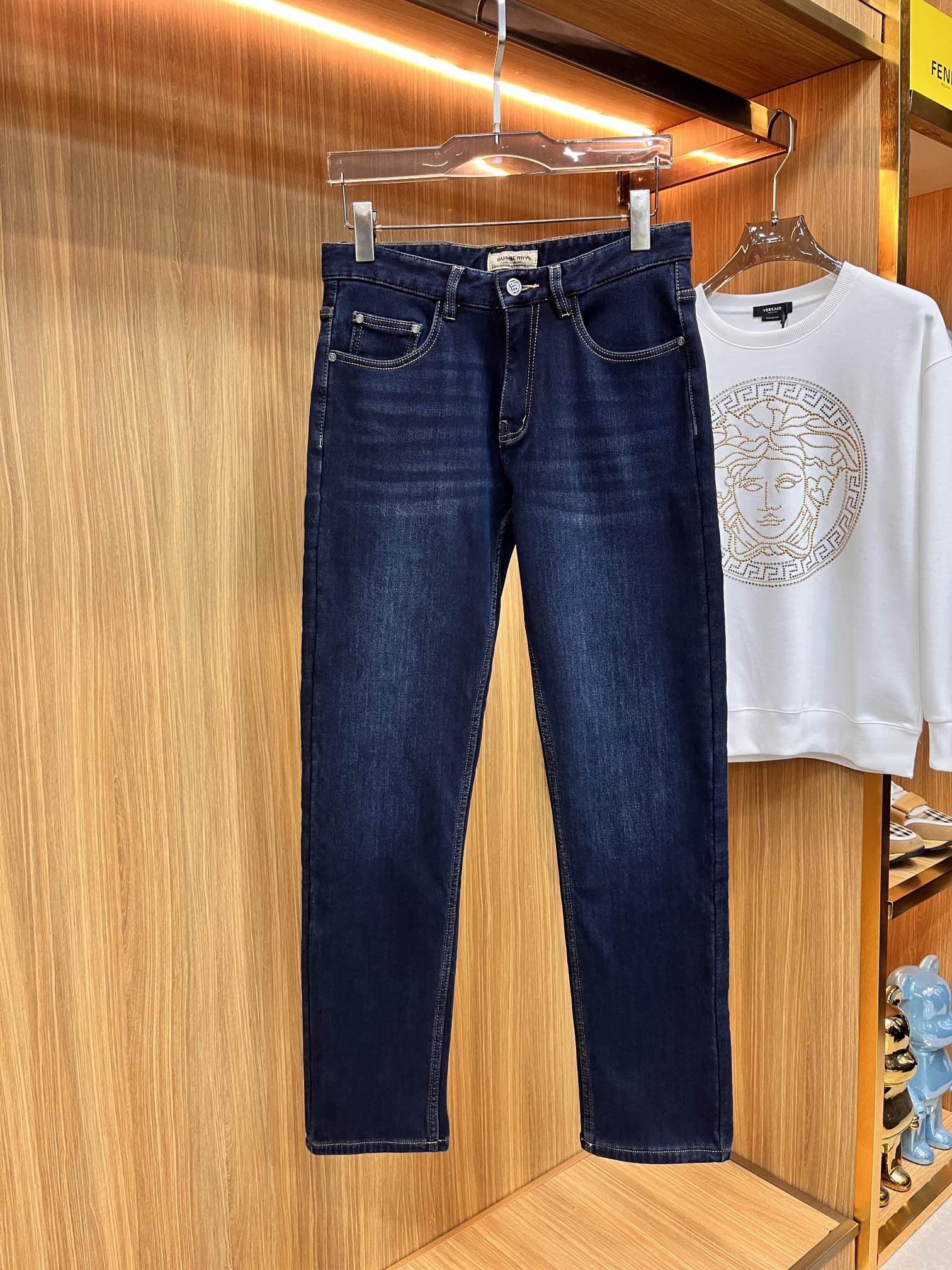 博柏利 Burberry 高定典藏名品高定成衣时装外套连衣裙衬衫T恤 #6F2A4555 2