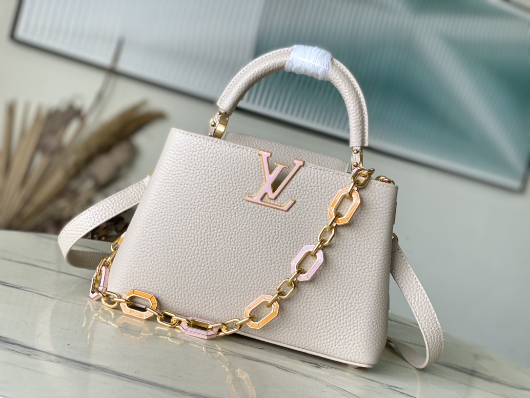 Louis Vuitton LV Capucines Taschen Handtaschen Beige Mit Diamanten besetzt Taurillon Rindsleder Ketten M24684