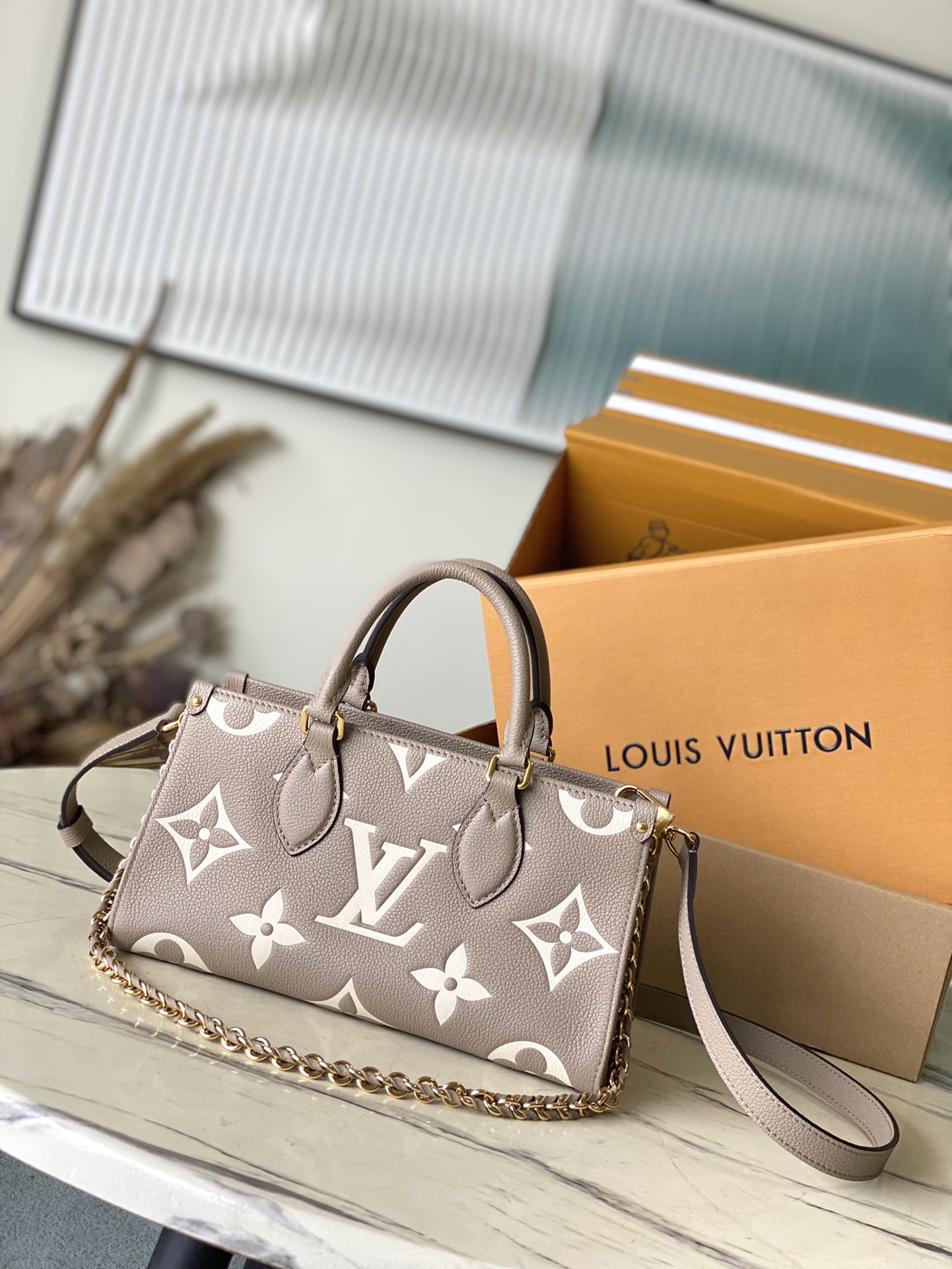 Louis Vuitton LV Onthego Taschen Handtaschen Weben Empreinte​ Ketten M23641