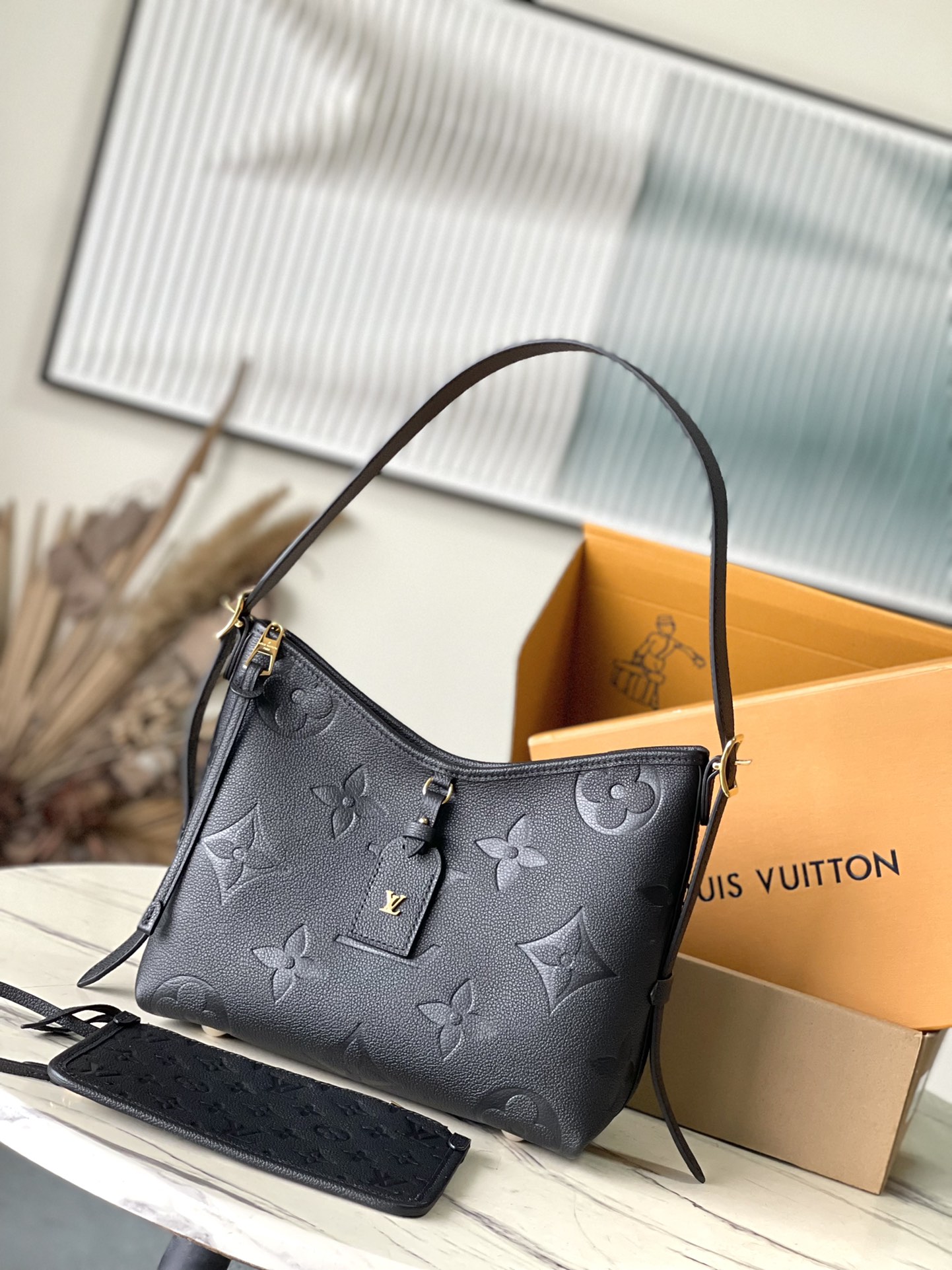 Louis Vuitton Taschen Handtaschen Schwarz Empreinte​ M46288