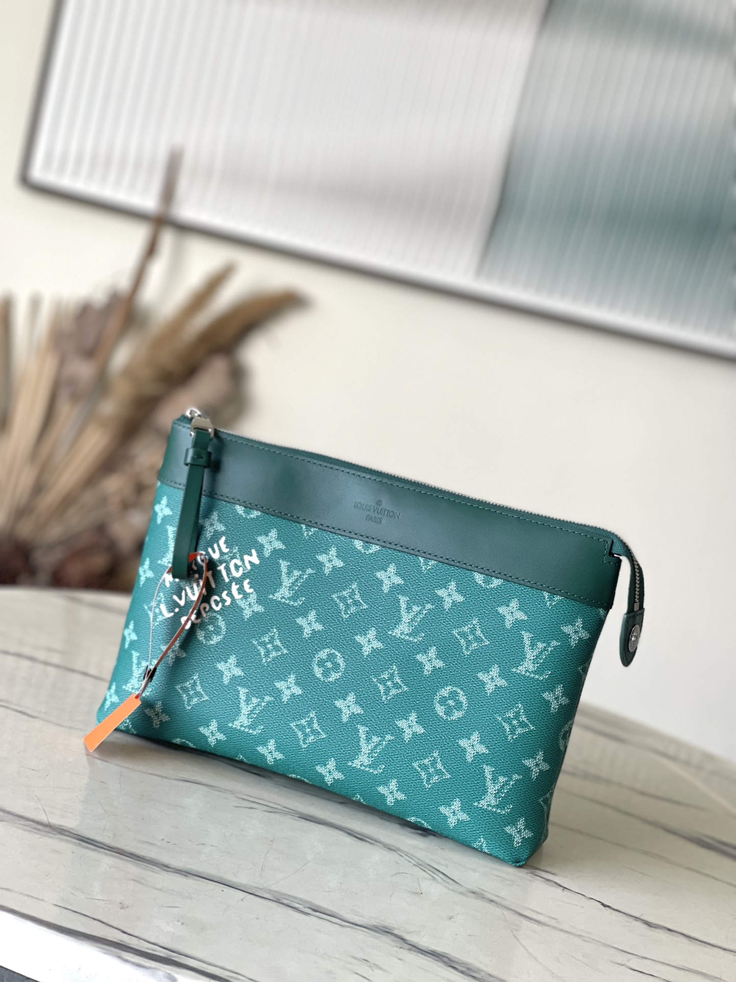 Louis Vuitton Pochettes & Sacs de Soirée Vert Monogram Eclipse Toile Pochette M12665