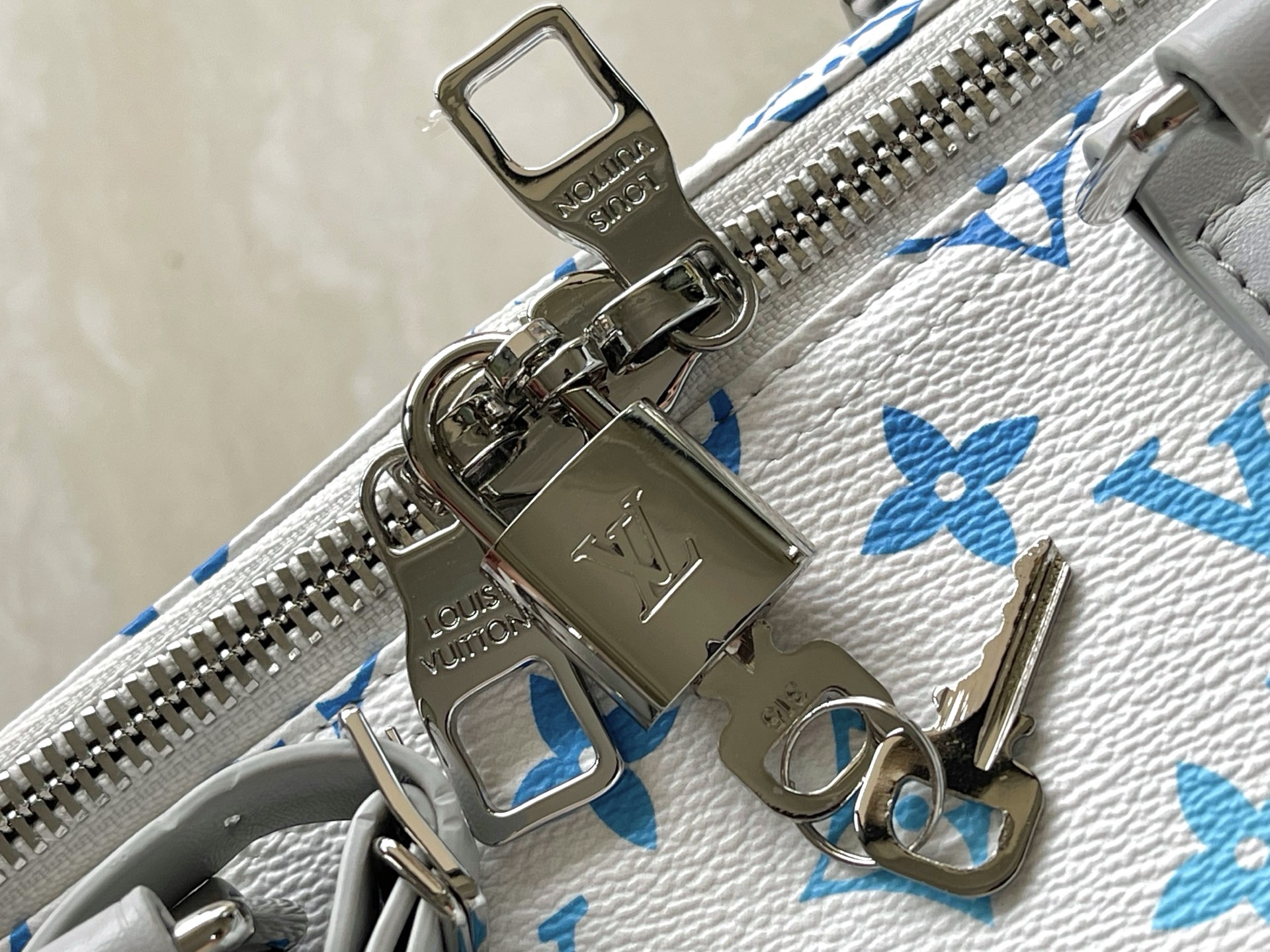 valise 1:1 quality — photo 5