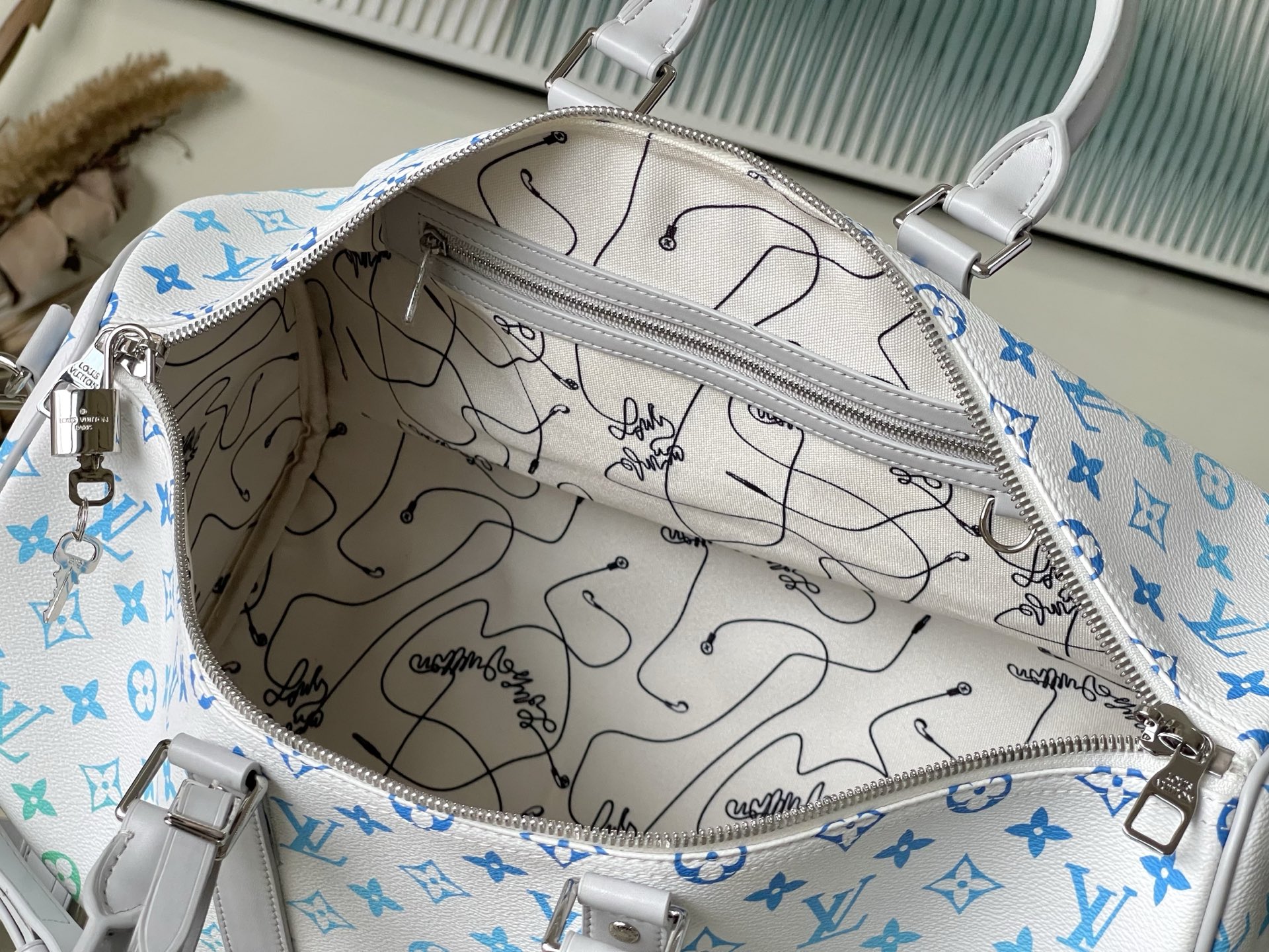valise 1:1 quality — photo 8