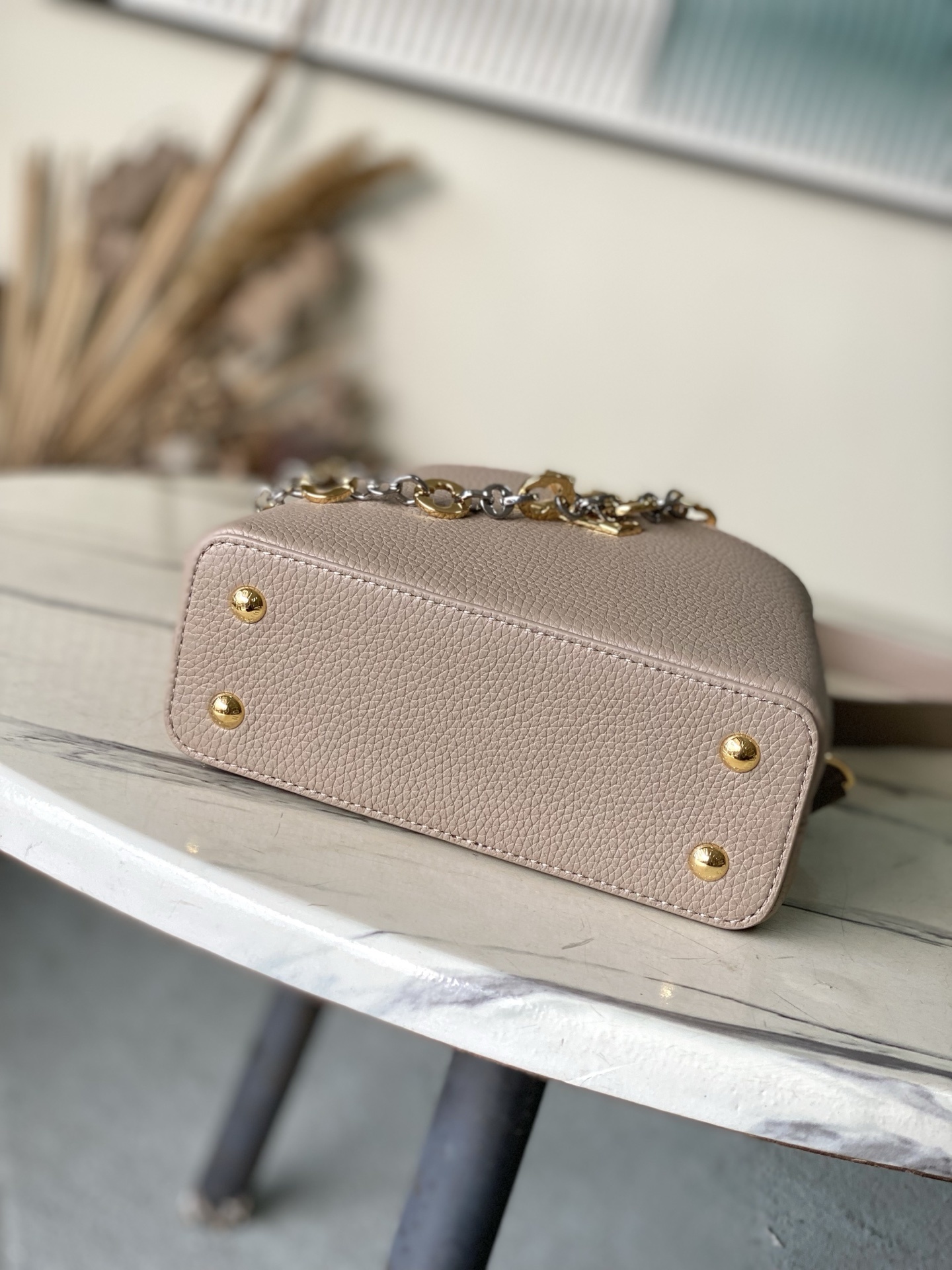 特级原厂皮 M12935 大象灰mini 本款Capucines mini 手袋取材柔韧Taurillo