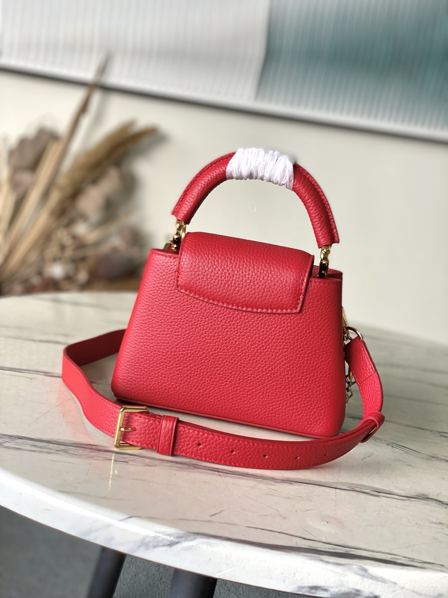 特级原厂皮 M12935 红色mini 本款Capucines mini 手袋取材柔韧Taurillon