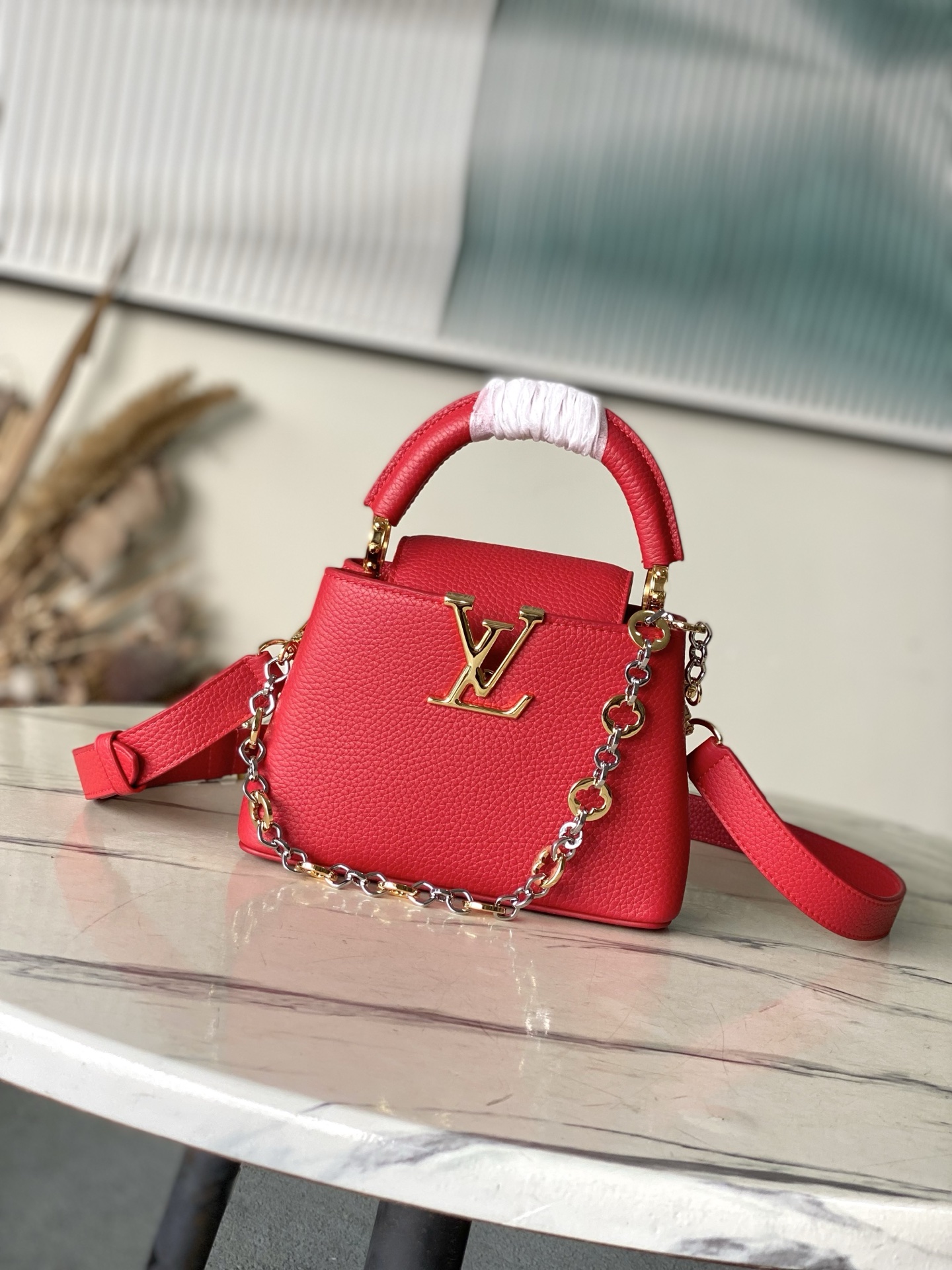 特级原厂皮 M12935 红色mini 本款Capucines mini 手袋取材柔韧Taurillon