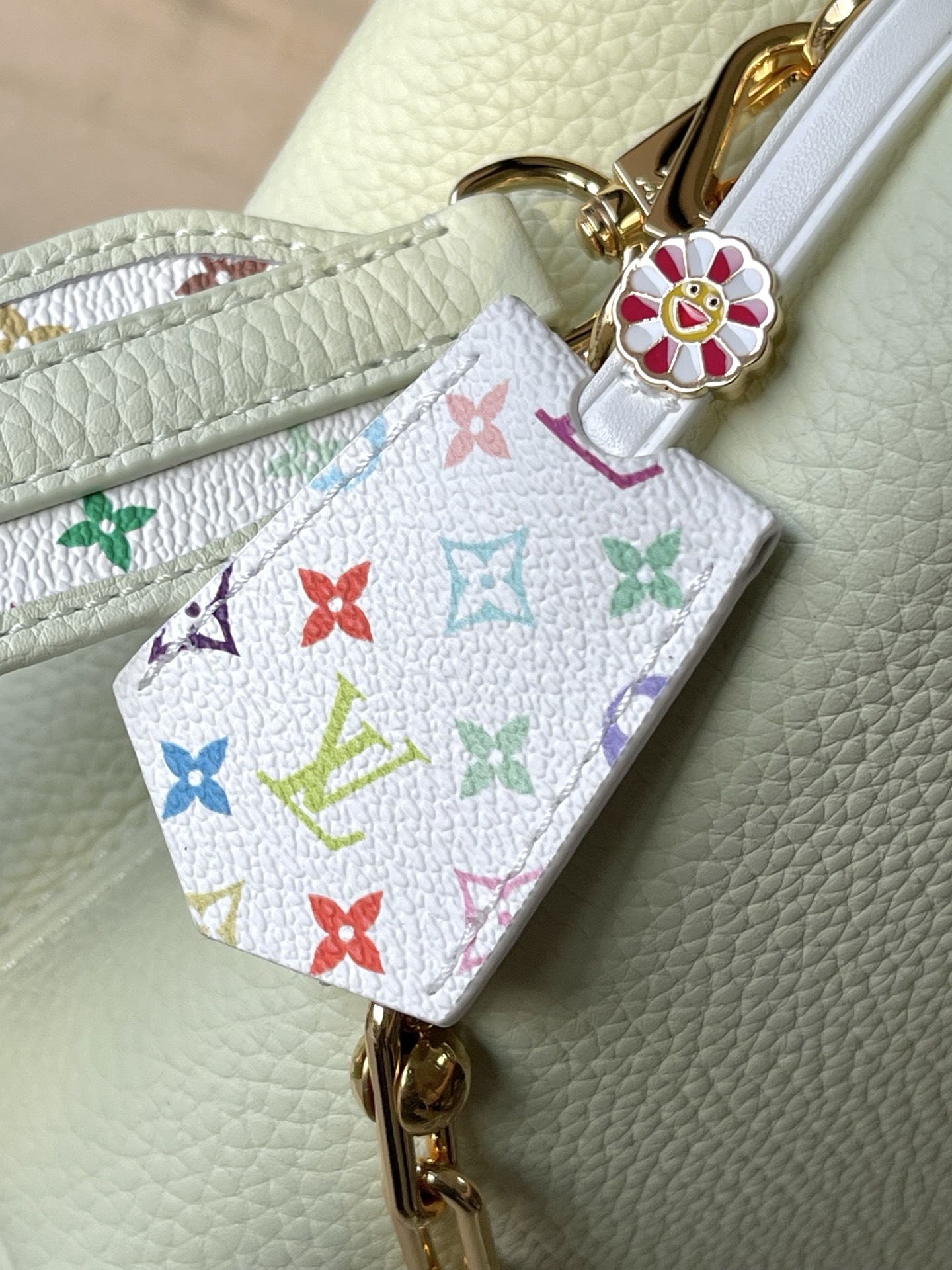 特级原厂皮 M13253 浅绿色小号 三彩限定款 本款Capucines手袋出自路易威登x村上隆再版系列