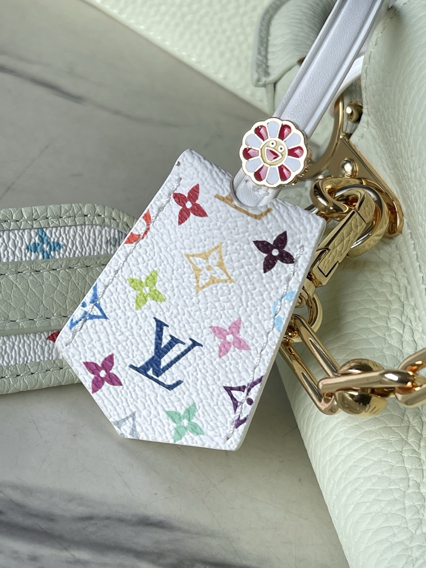 特级原厂皮 M13253 浅绿色mini 三彩限定款 本款Capucines手袋出自路易威登x村上隆再版