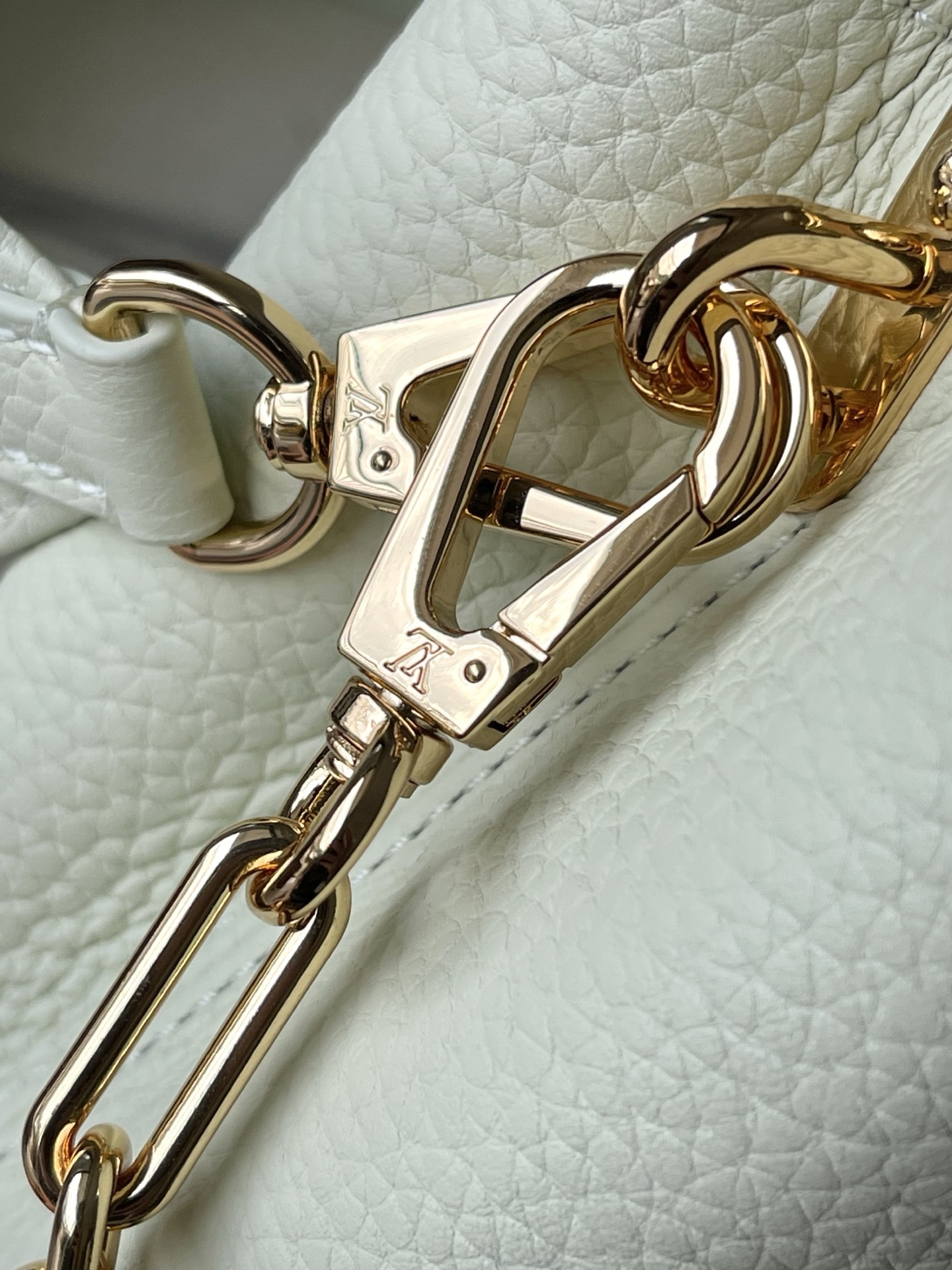 特级原厂皮 M13253 浅绿色mini 三彩限定款 本款Capucines手袋出自路易威登x村上隆再版