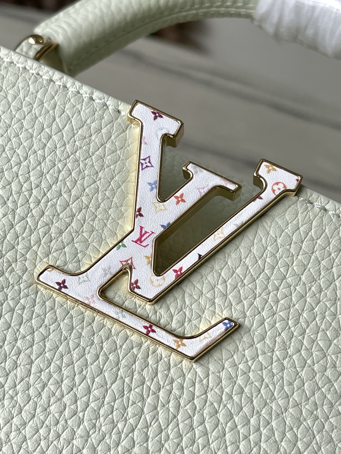 特级原厂皮 M13253 浅绿色mini 三彩限定款 本款Capucines手袋出自路易威登x村上隆再版