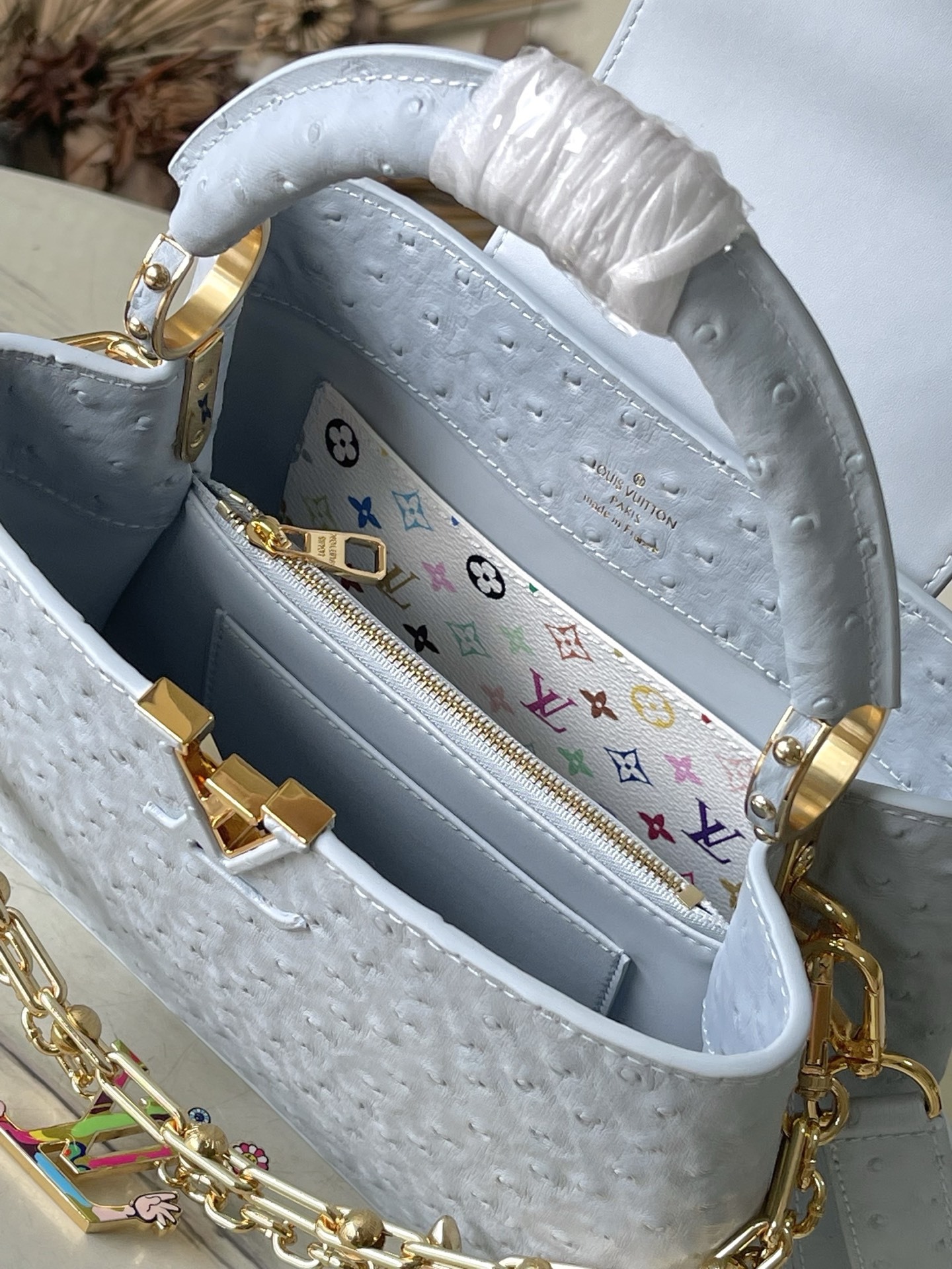 特级原厂皮 M48865 浅灰蓝鸵鸟小号 二合一链条 本款 Capucines 手袋取材柔韧 Tauri