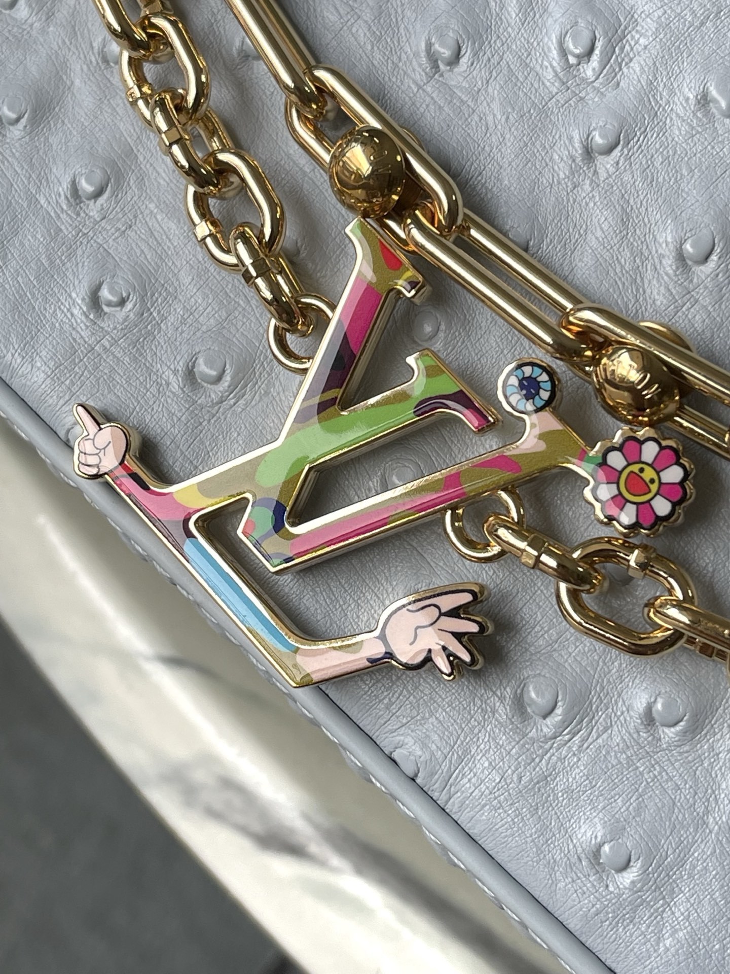 特级原厂皮 M48865 浅灰蓝鸵鸟小号 二合一链条 本款 Capucines 手袋取材柔韧 Tauri