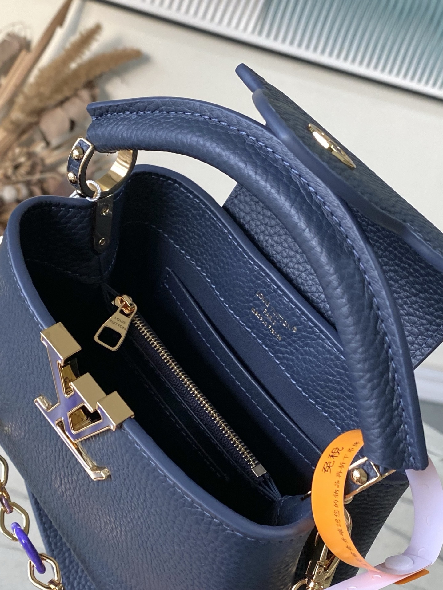 特级原厂皮 M14971 迷你 本款Capucines迷你 手袋出自Harmony系列,以装饰性链条探索