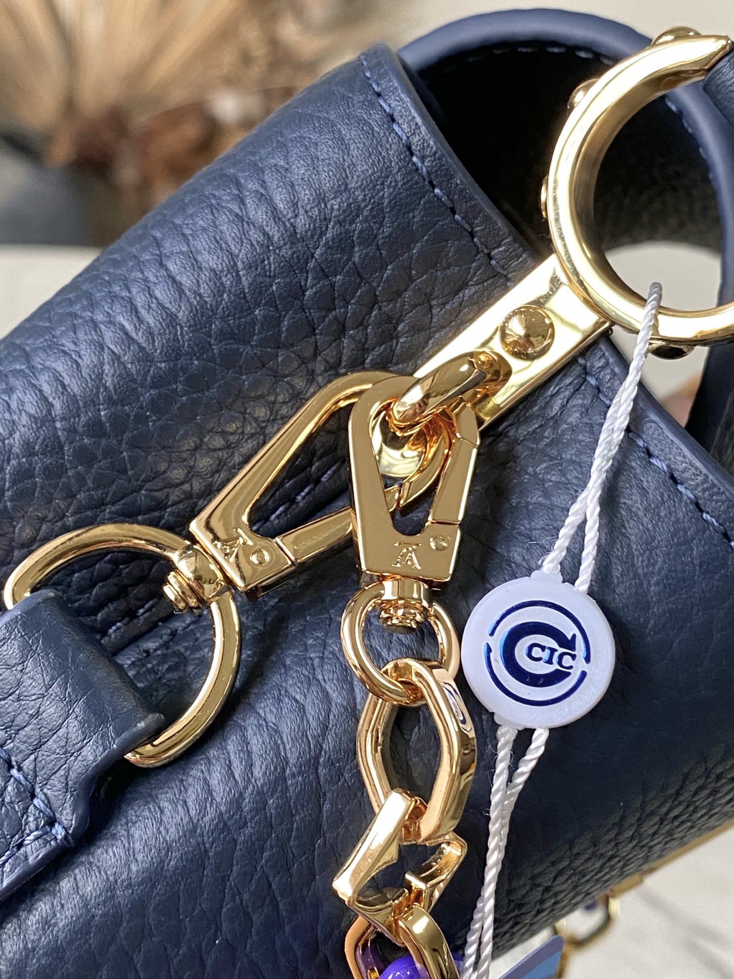 特级原厂皮 M14971 迷你 本款Capucines迷你 手袋出自Harmony系列,以装饰性链条探索