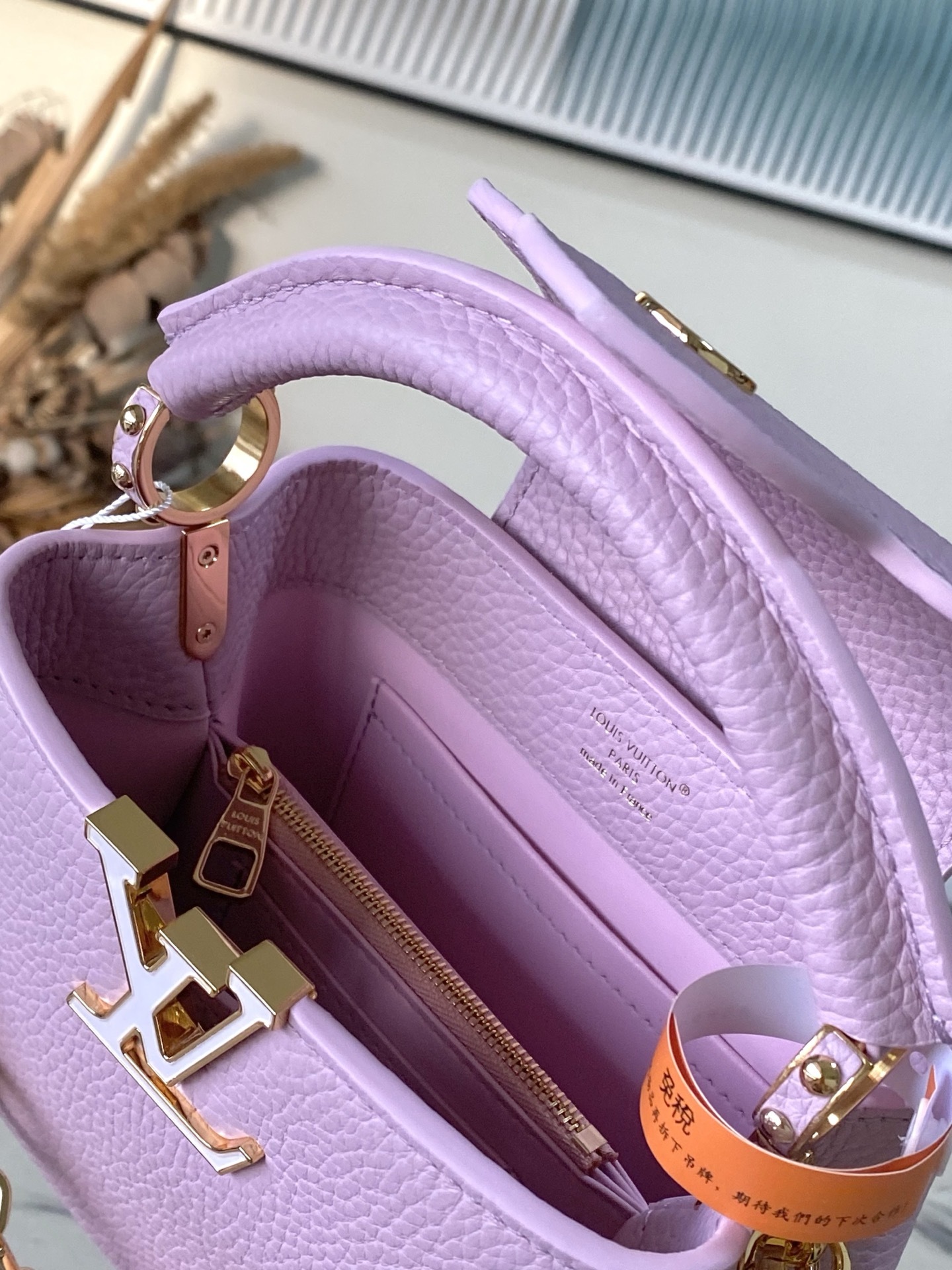 特级原厂皮 M14972 迷你 本款Capucines迷你 手袋出自Harmony系列,以装饰性链条探索