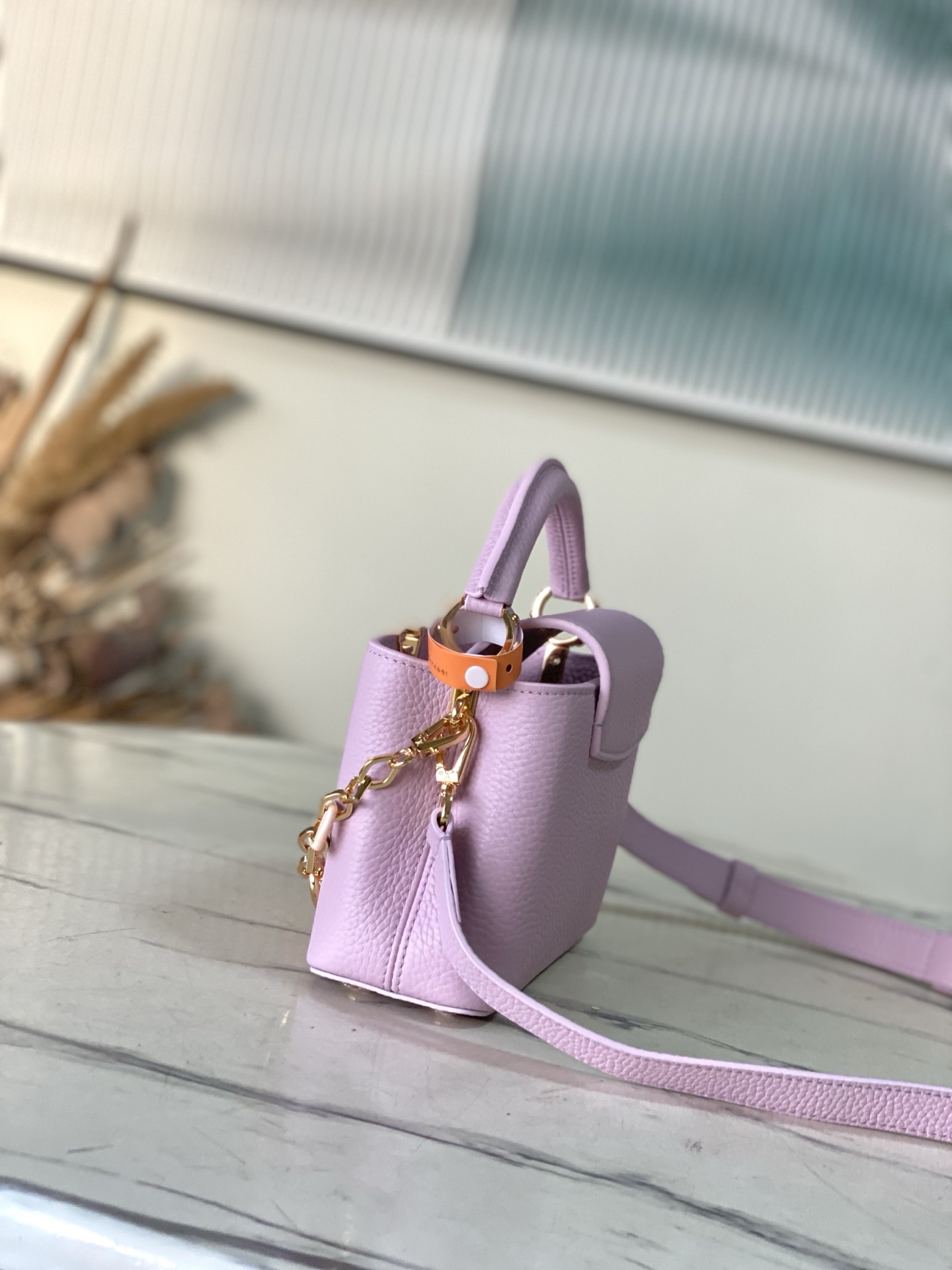 特级原厂皮 M14972 迷你 本款Capucines迷你 手袋出自Harmony系列,以装饰性链条探索