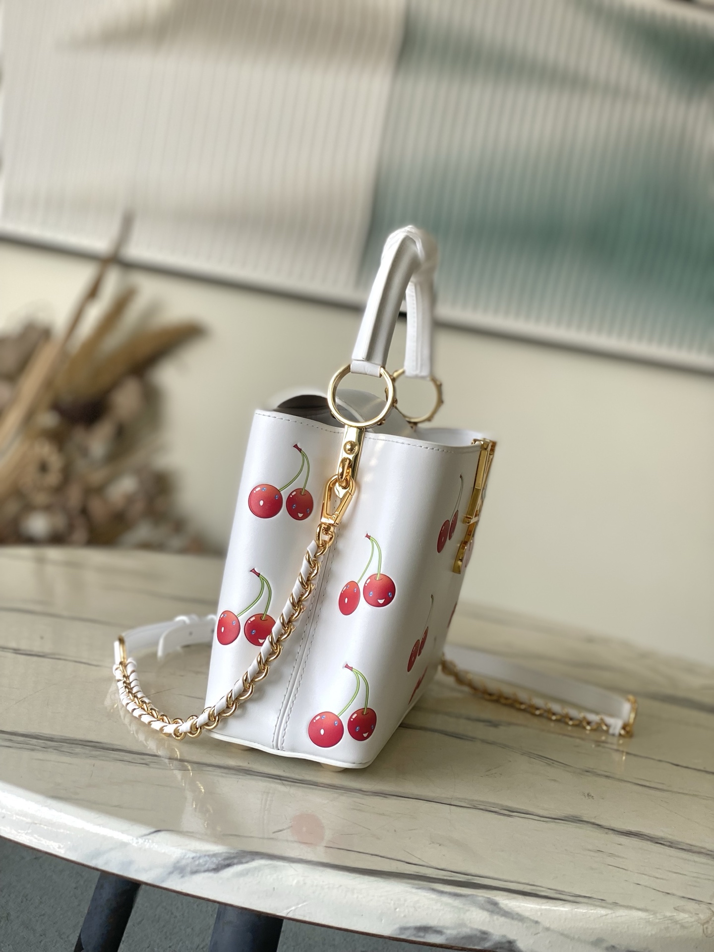 特级原厂皮 M13251 小号 本款Capucines 小号手袋以夏日风姿诠释路易威登x村上隆复刻系列的