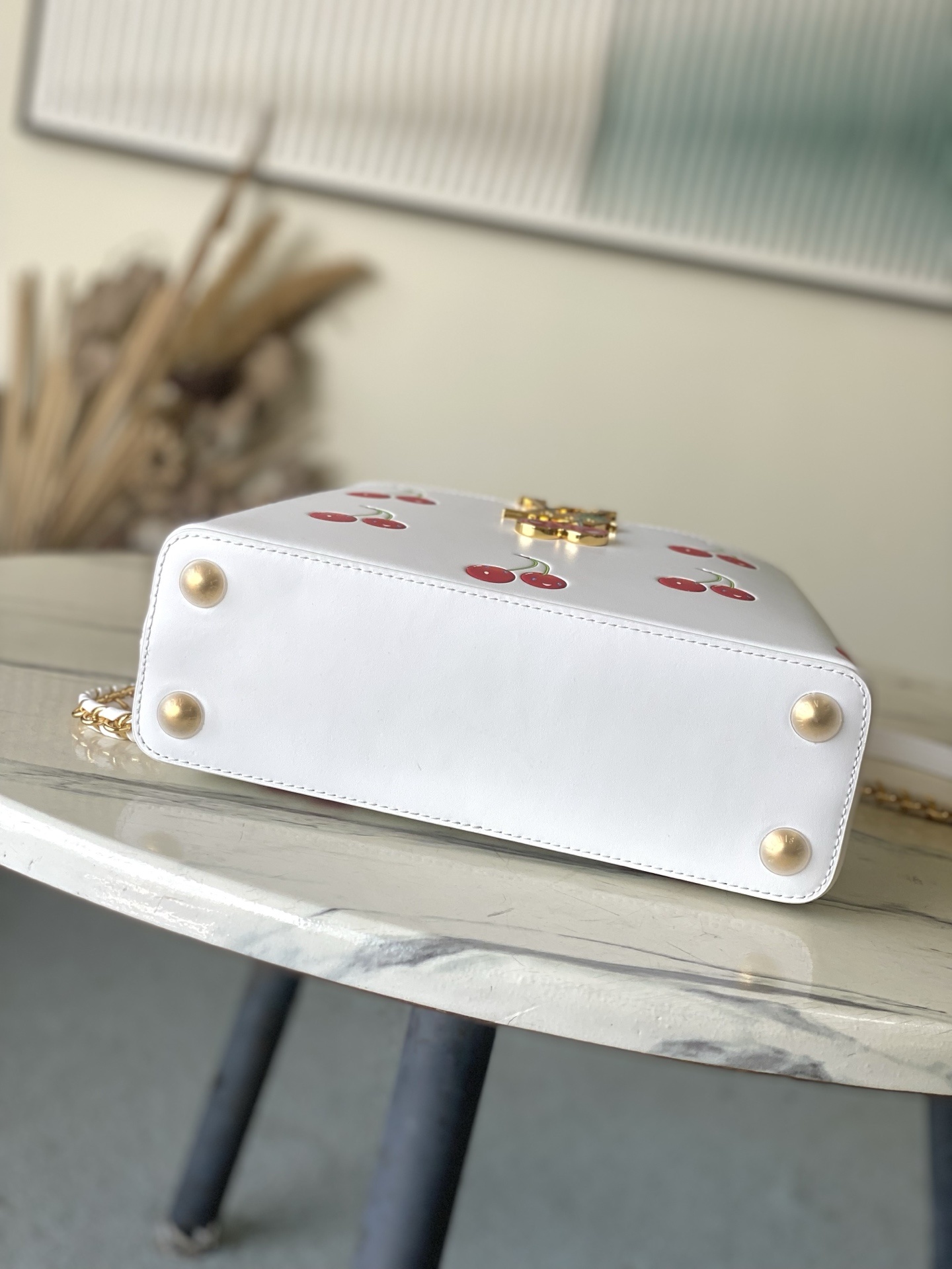 特级原厂皮 M13251 小号 本款Capucines 小号手袋以夏日风姿诠释路易威登x村上隆复刻系列的