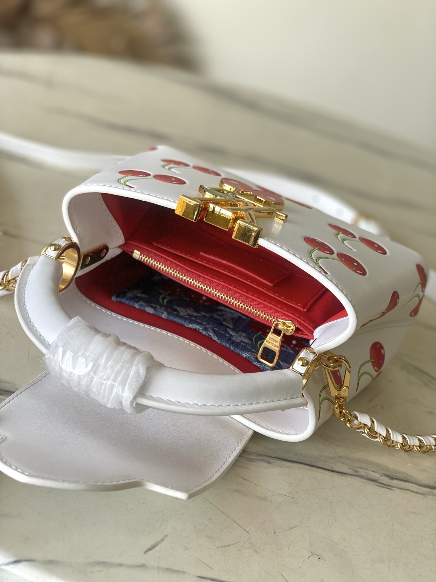 特级原厂皮 M13251 迷你 本款Capucines 迷你手袋以夏日风姿诠释路易威登x村上隆复刻系列的