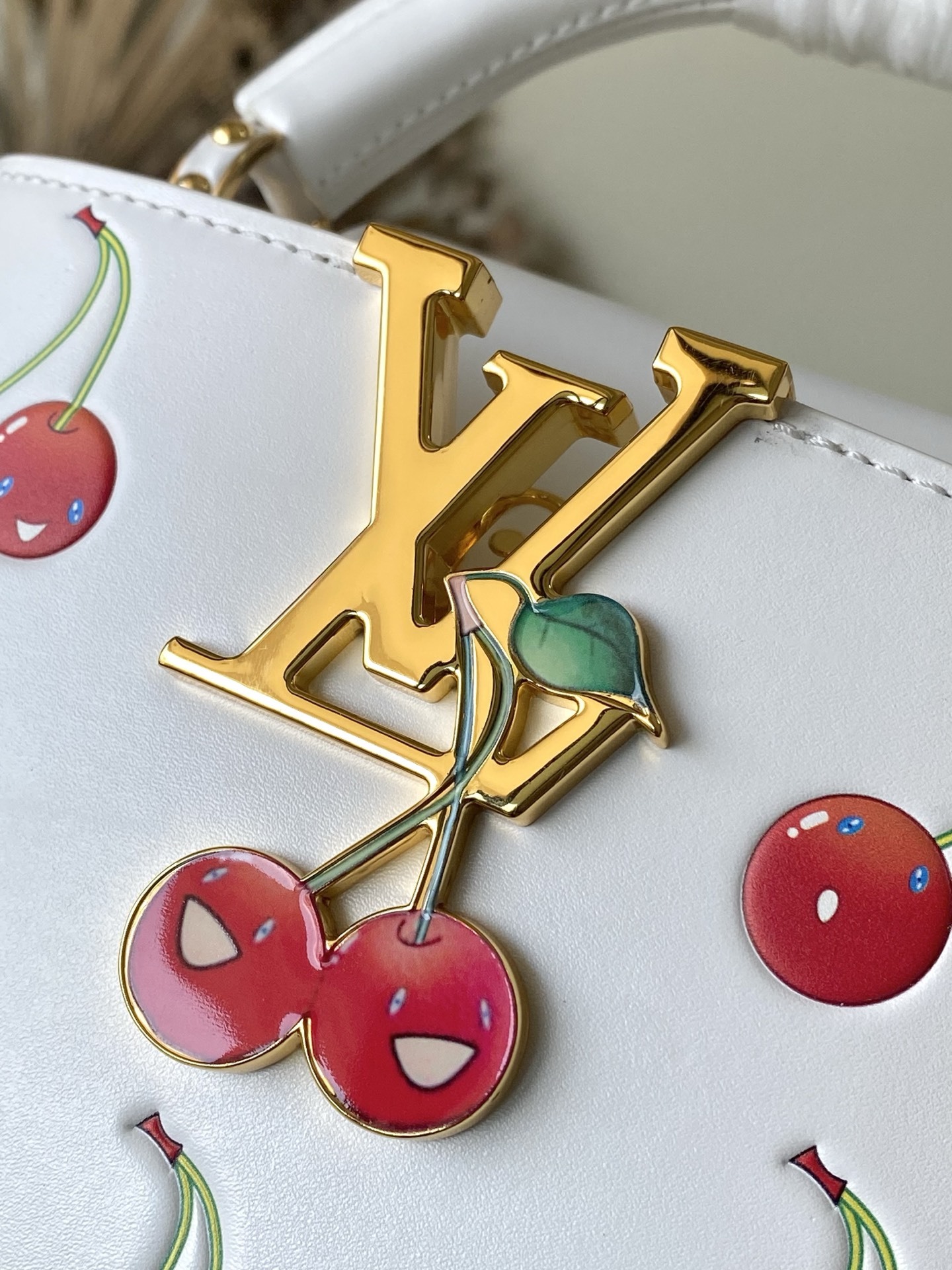 特级原厂皮 M13251 迷你 本款Capucines 迷你手袋以夏日风姿诠释路易威登x村上隆复刻系列的