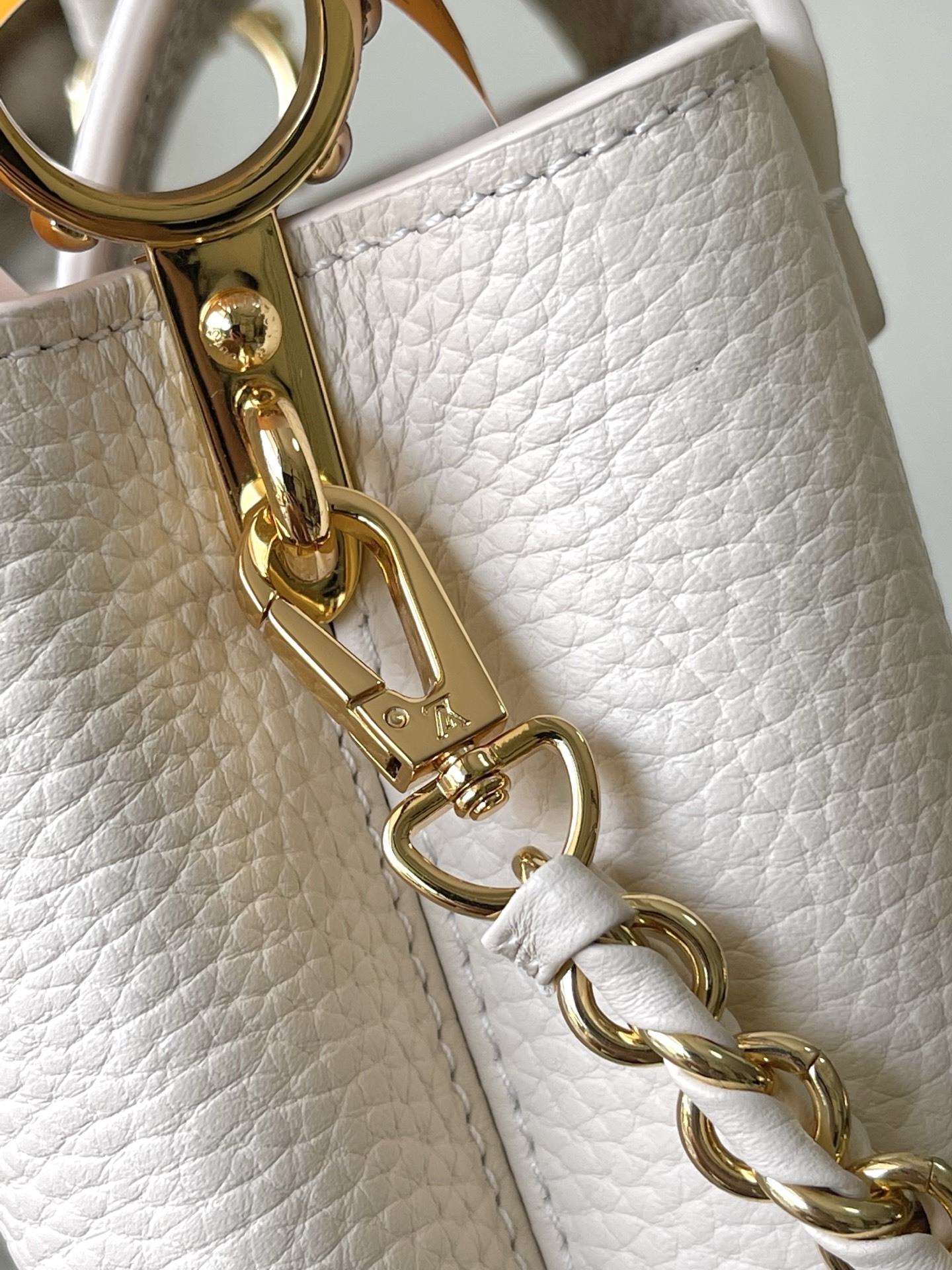 特级原厂皮 M11964 米白迷你 本款Capucines 迷你手袋材Taurillon牛皮革,以混合金