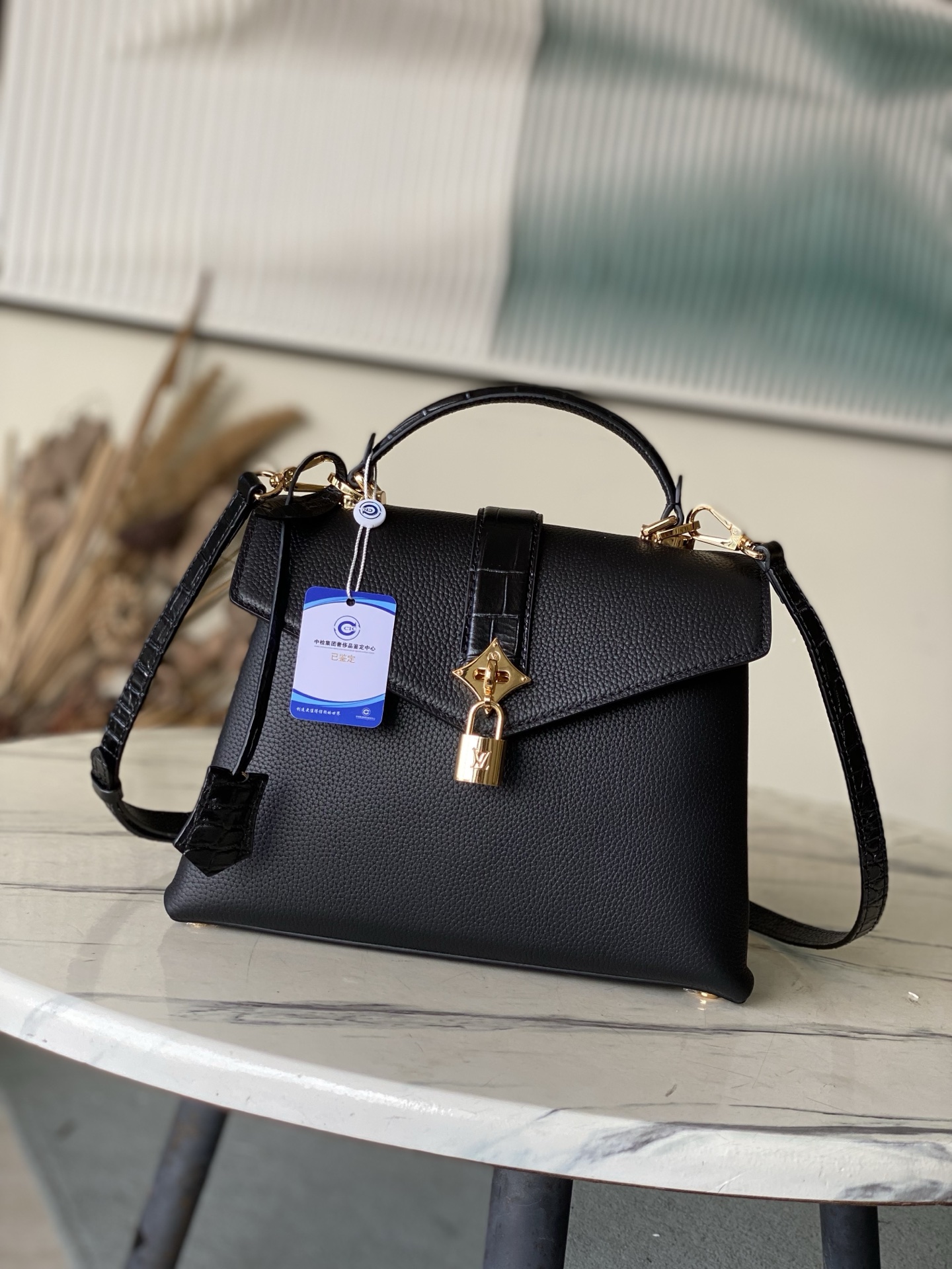 特级原厂皮 N80233 黑荔枝纹配鳄鱼中号 Rose des Vents 中号手袋取材光滑与粒面小牛皮