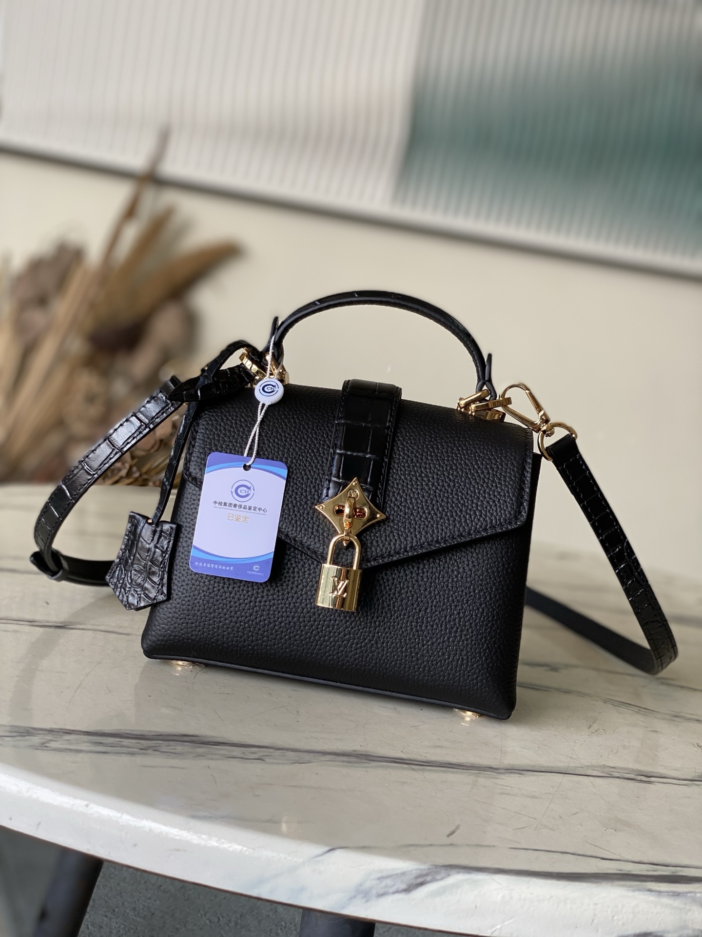 特级原厂皮 N80233 黑荔枝纹配鳄鱼纹小号 Rose des Vents 小号手袋取材光滑与粒面小牛