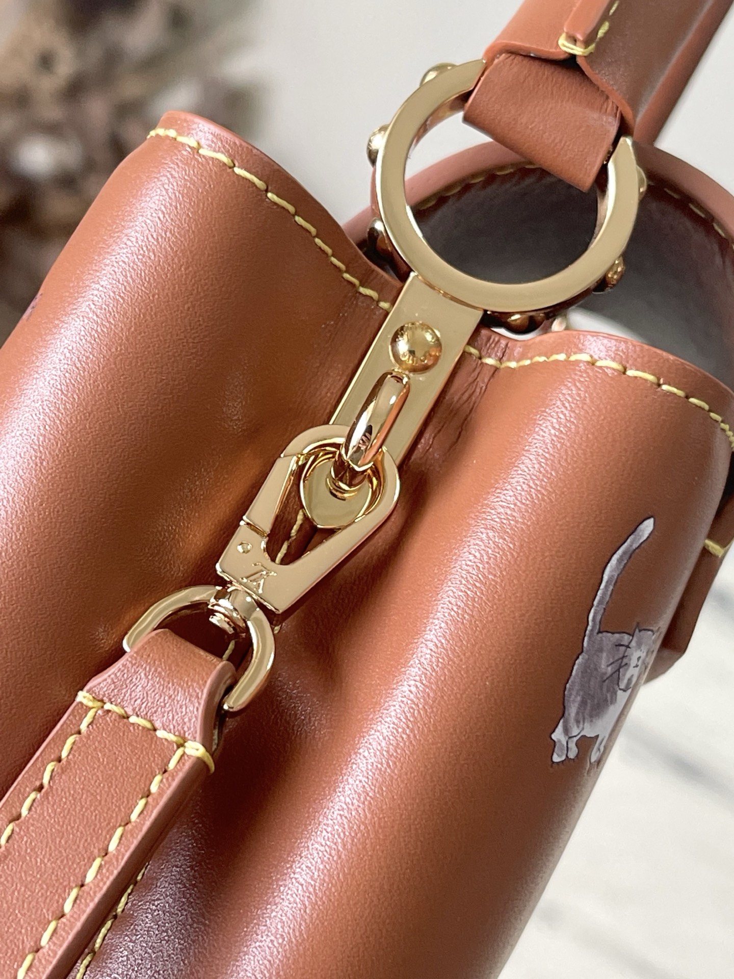 特级原厂皮 M25874 迷你 LV Travels With 系列为 Capucines mini 手