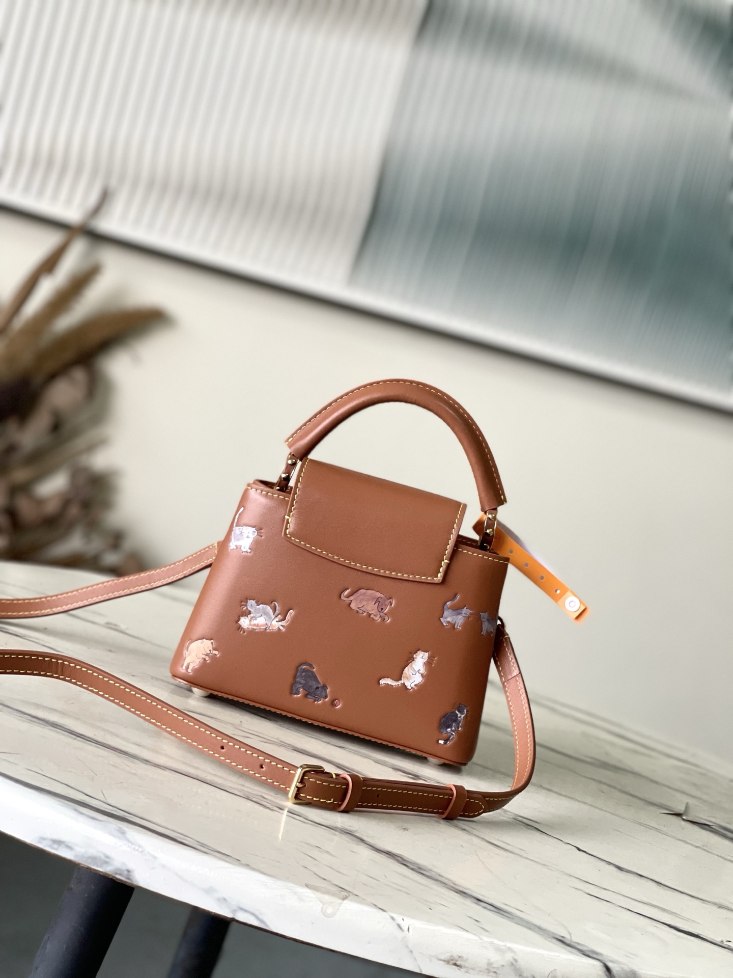 特级原厂皮 M25874 迷你 LV Travels With 系列为 Capucines mini 手