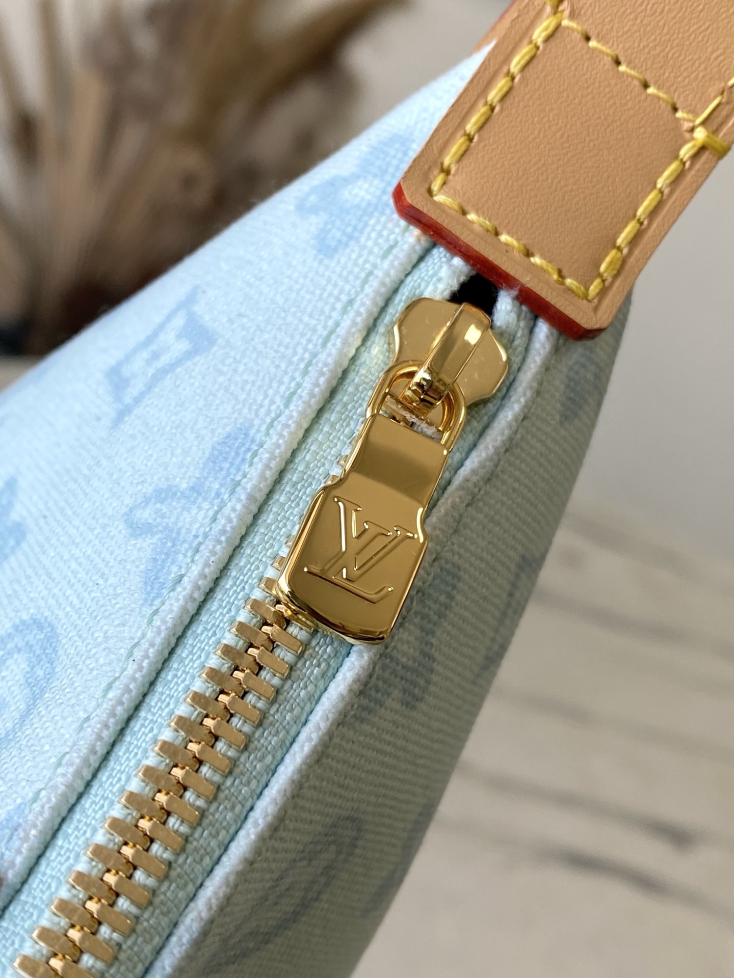 LV Style Leather Clutch Bags detail image 7 from source 765196