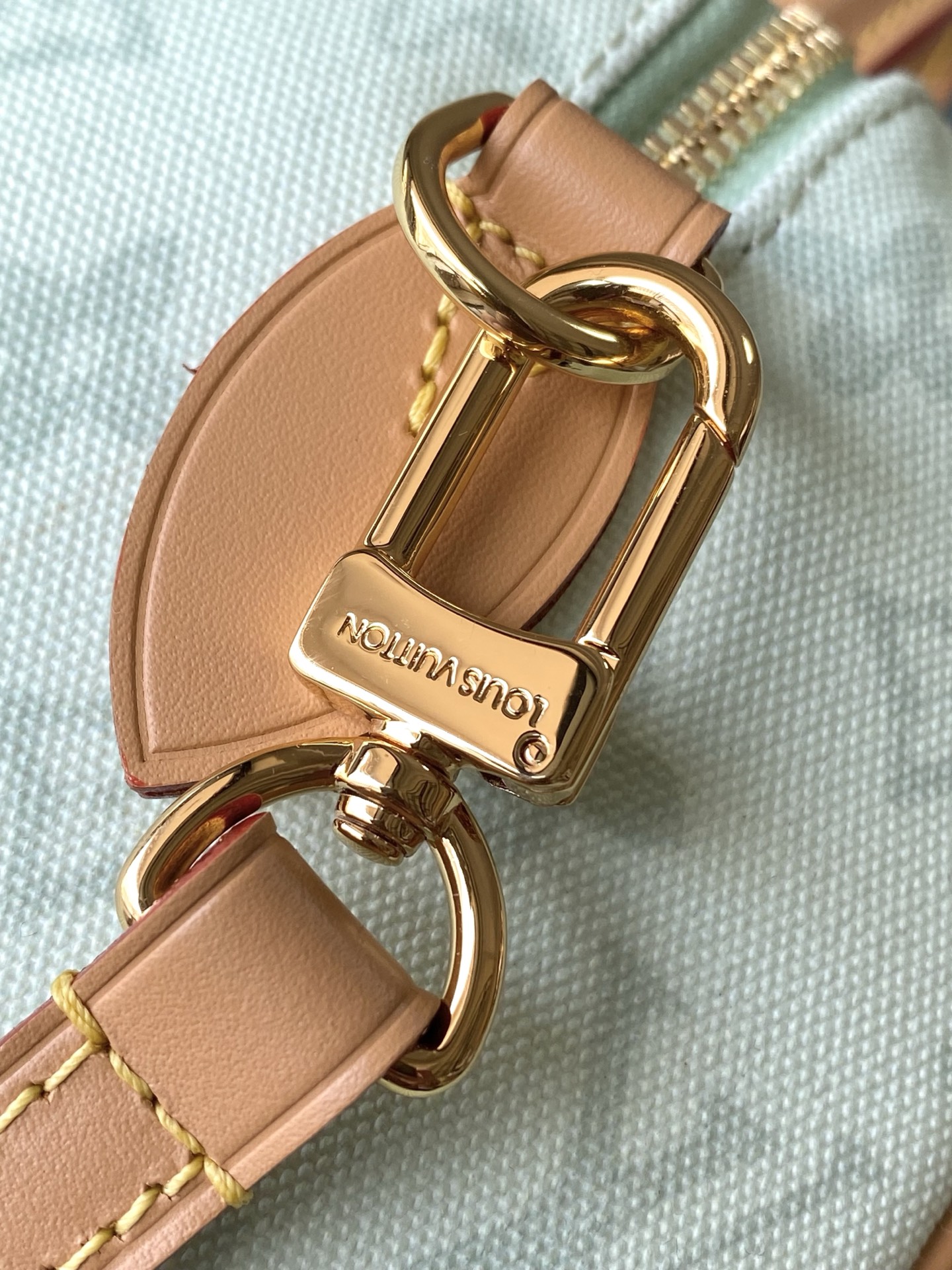 LV Style Leather Top Handle Bag style reference detail image 7 from source 765177
