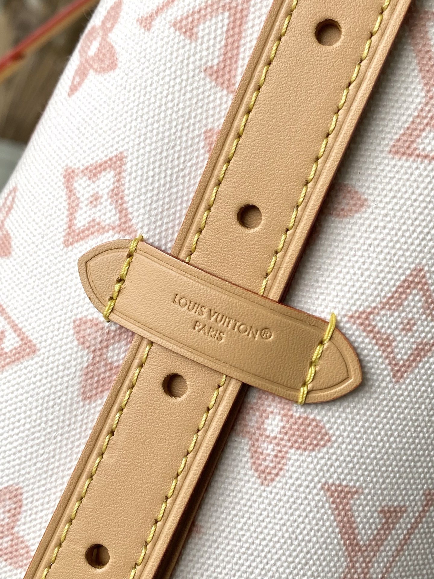 LV Style White Leather Top Handle Bag style reference detail image 6 from source 765191