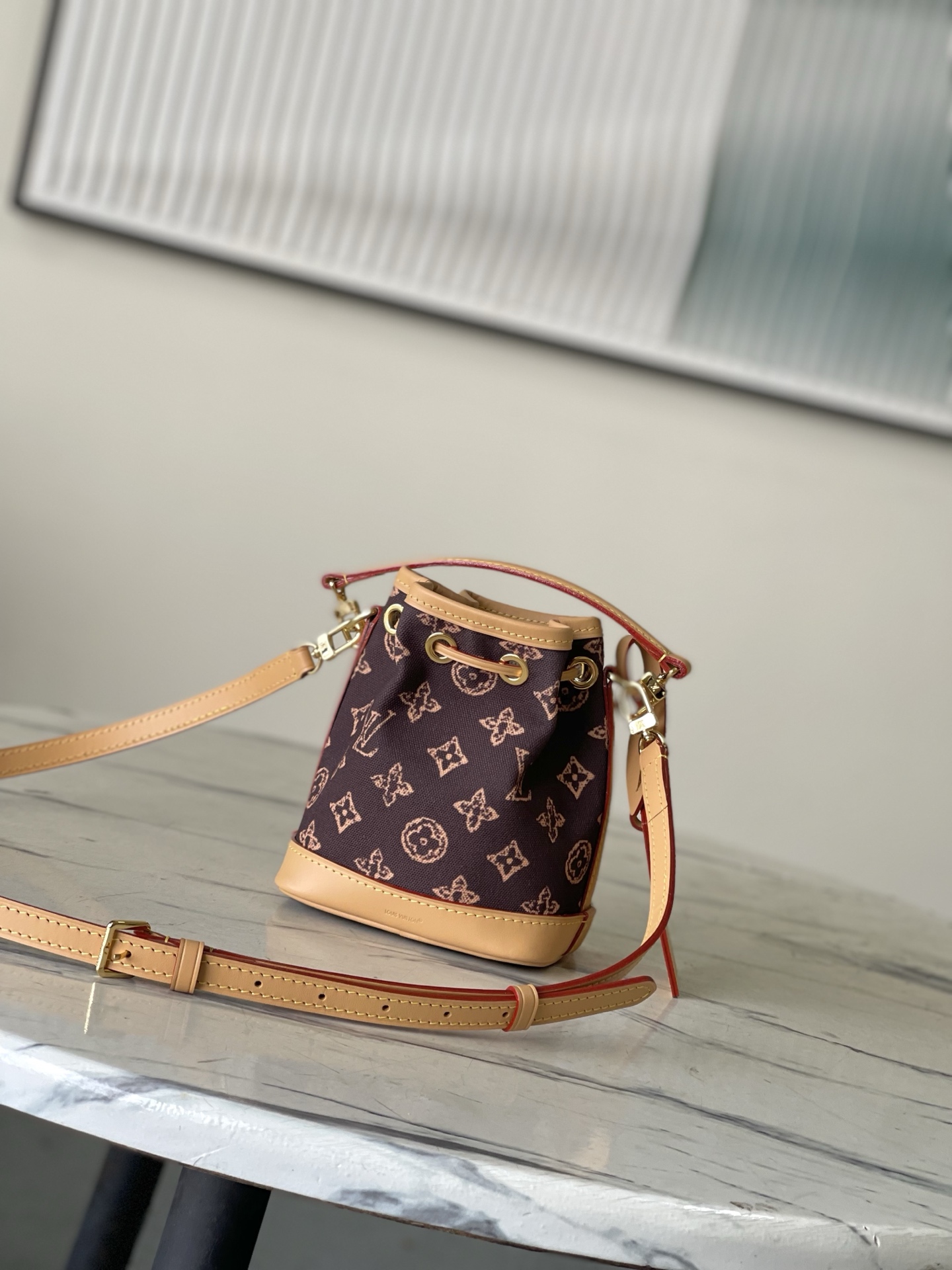 LV Style Leather Top Handle Bag style reference detail image 3 from source 765185