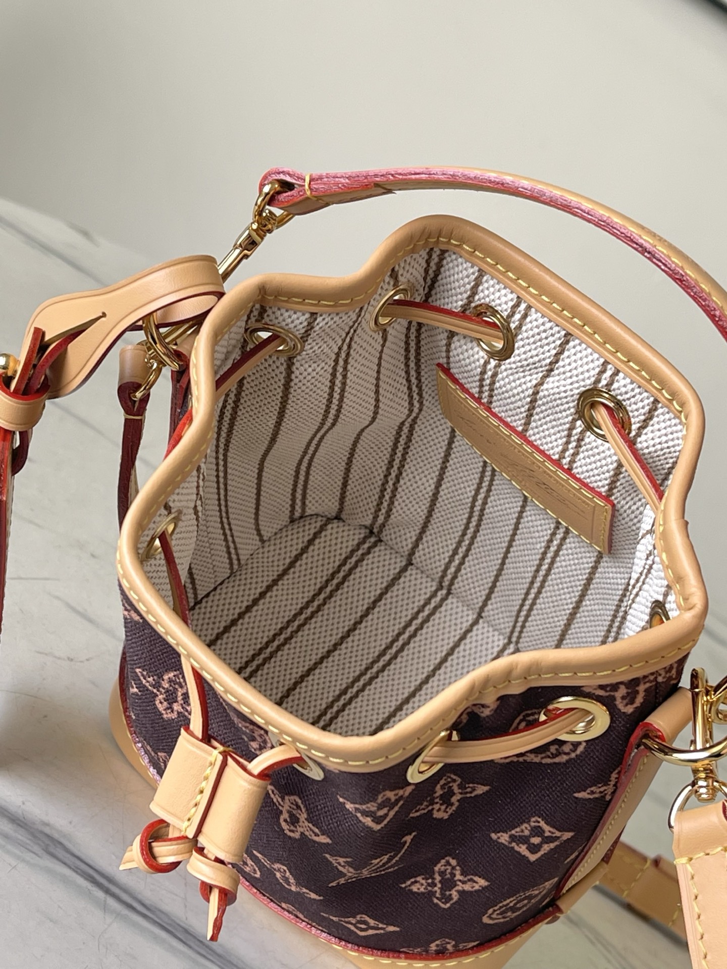 LV Style Leather Top Handle Bag style reference detail image 8 from source 765185