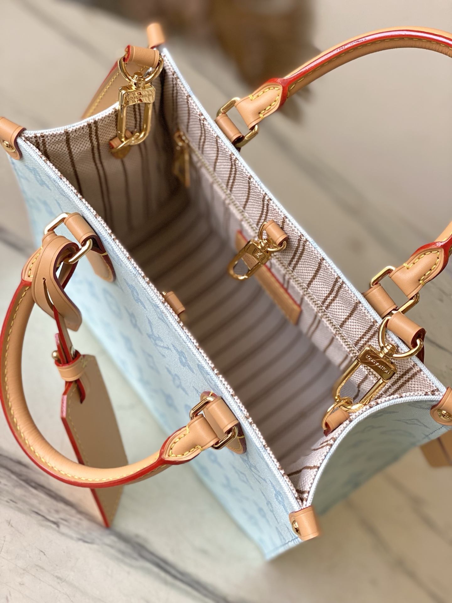 LV Style Leather Top Handle Bag style reference detail image 8 from source 765193