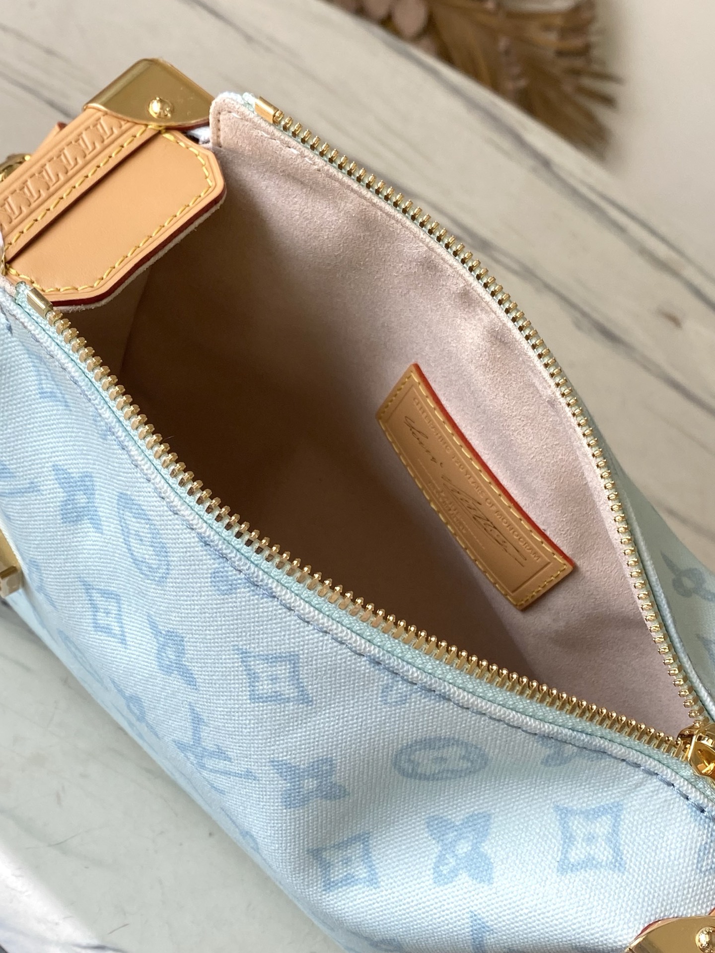 LV Style Beige Leather Top Handle Bag style reference detail image 8 from source 765195