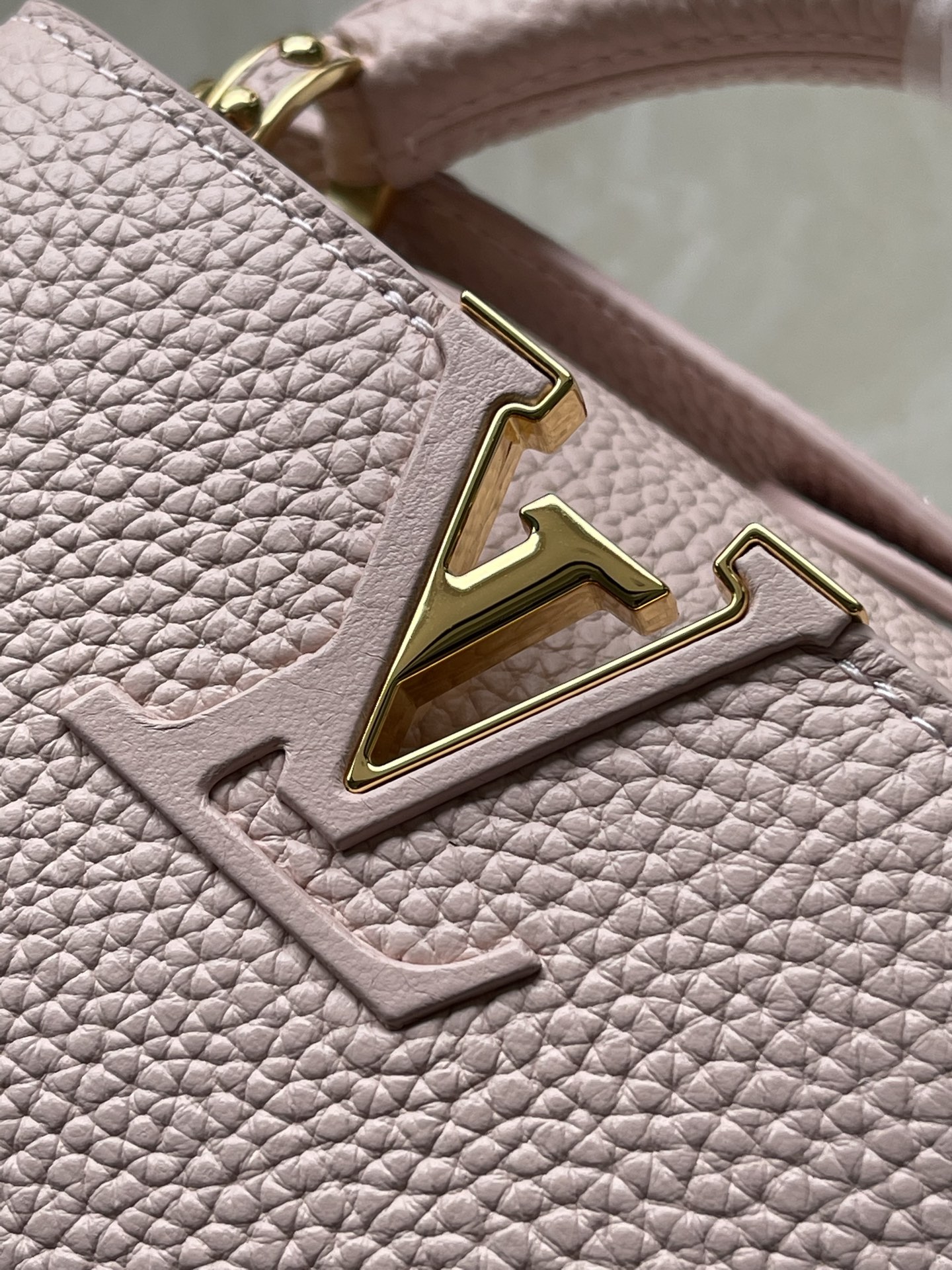 LV Style Pink Leather Top Handle Bag style reference detail image 5 from source 770217