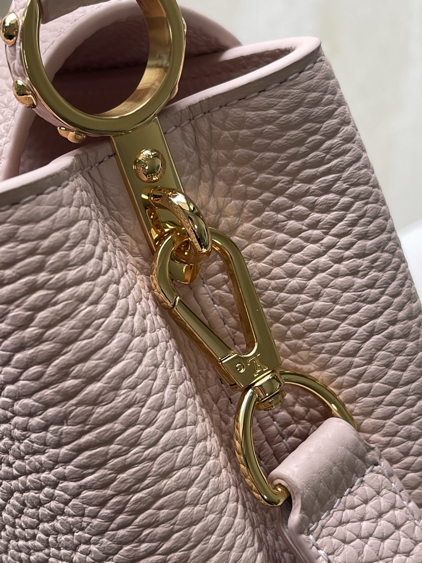 LV Style Pink Leather Top Handle Bag style reference detail image 6 from source 770217