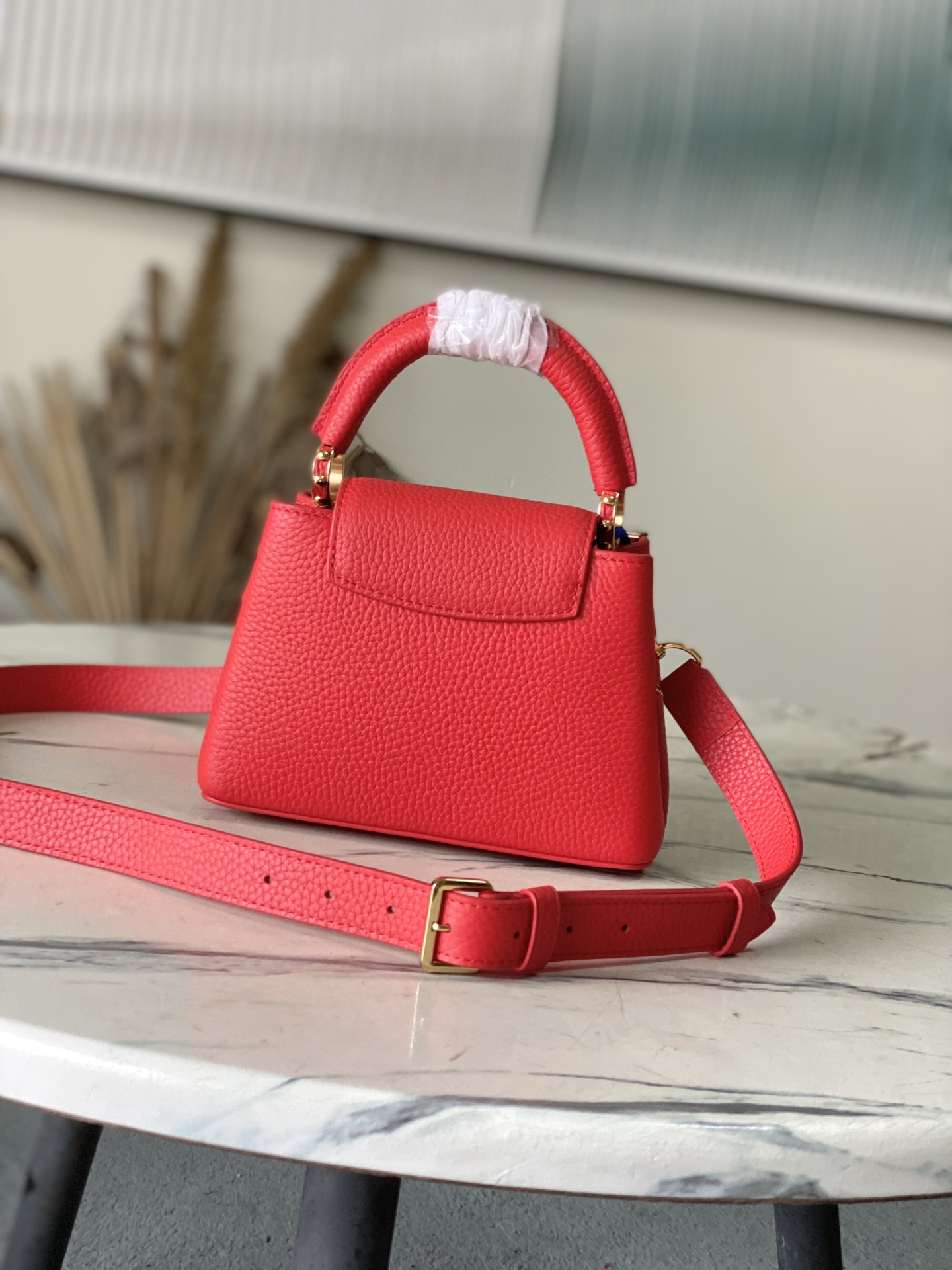 🔺特级精品🔺M28999/M48865红色拼白贝母花冠(芯片款)🔺本款Capucines Flower Crown 手袋 🔺特级精品🔺M28999/M48865红色拼白贝母花冠(芯片款)🔺本款Capucines Flower Crown 手袋