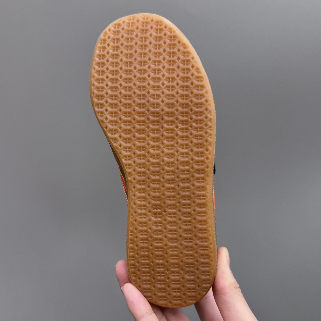 图片[9]-新款德训双魔术贴儿童休闲鞋 尺码：23-35码 经典德训系列🆕 双魔术贴设计，穿脱超方便✌🏻 耐磨防滑大底，脚感不言而喻☁️ 优质皮料，质感满满💯-选品中心