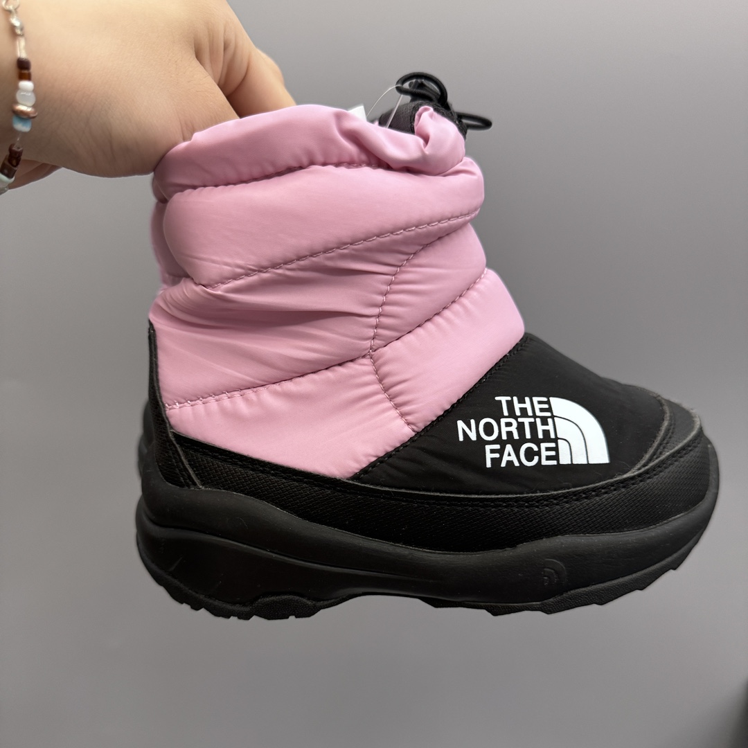 图片[3]-特价放 码数齐，可退换 北面高帮儿童雪地靴 尺码：26－37 让宝贝的脚丫穿上羽绒服，超级暖和 宝贝再也不怕冷到脚了🐯 北家经典款式 时尚大方百搭❤️ 防滑耐磨大底✔️ 内里高帮加绒加厚，保暖舒适❄️-选品中心