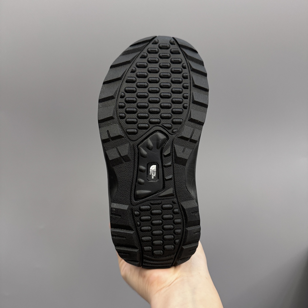 图片[9]-特价放 码数齐，可退换 北面高帮儿童雪地靴 尺码：26－37 让宝贝的脚丫穿上羽绒服，超级暖和 宝贝再也不怕冷到脚了🐯 北家经典款式 时尚大方百搭❤️ 防滑耐磨大底✔️ 内里高帮加绒加厚，保暖舒适❄️-选品中心