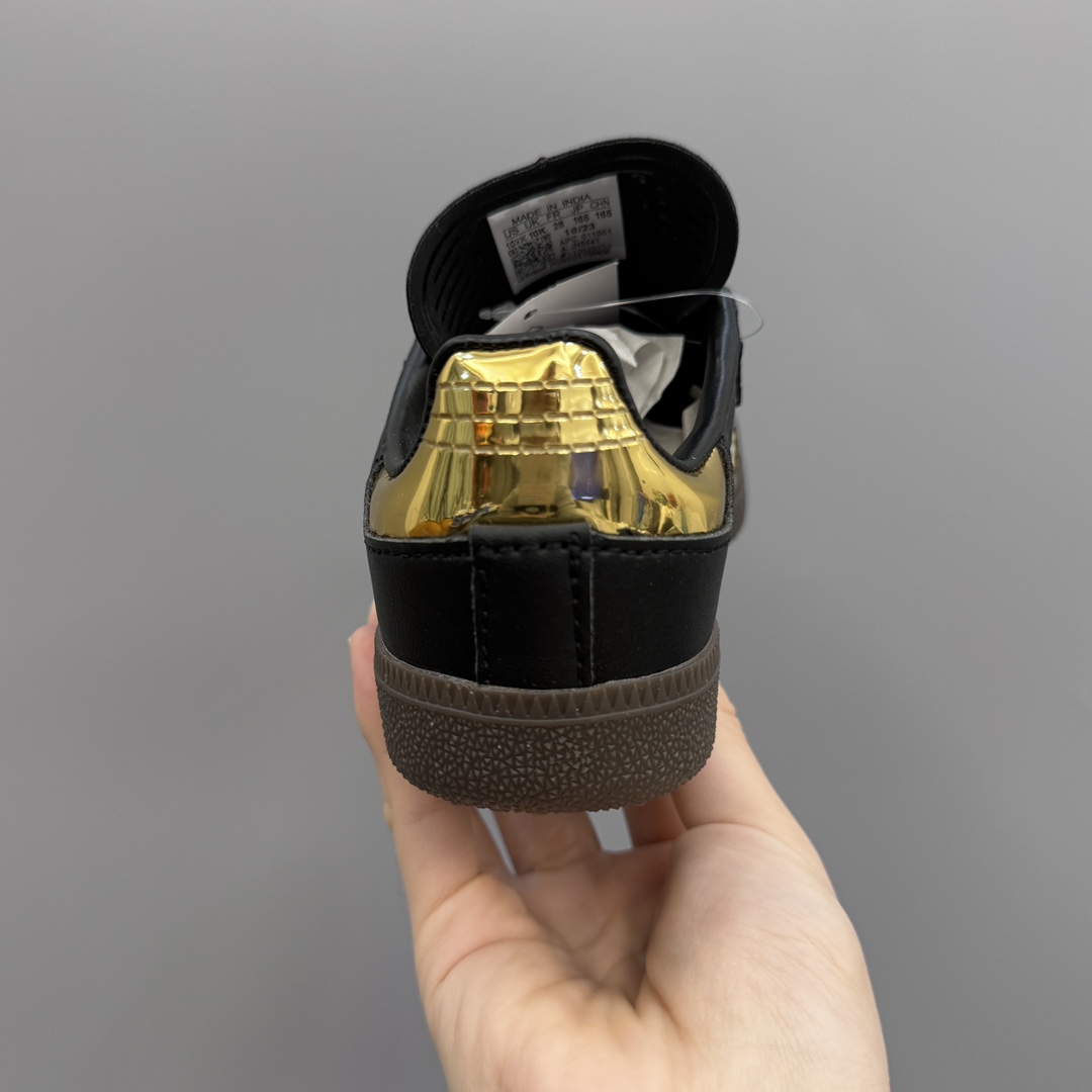 图片[8]-AD德训联名儿童休闲鞋 尺码：24-37码 爱惨了德训系列🆕 新工厂新工艺新配色👏🏻 优质皮料拼接，质感满满💯 耐磨防滑大底，脚感超赞👍🏻-选品中心