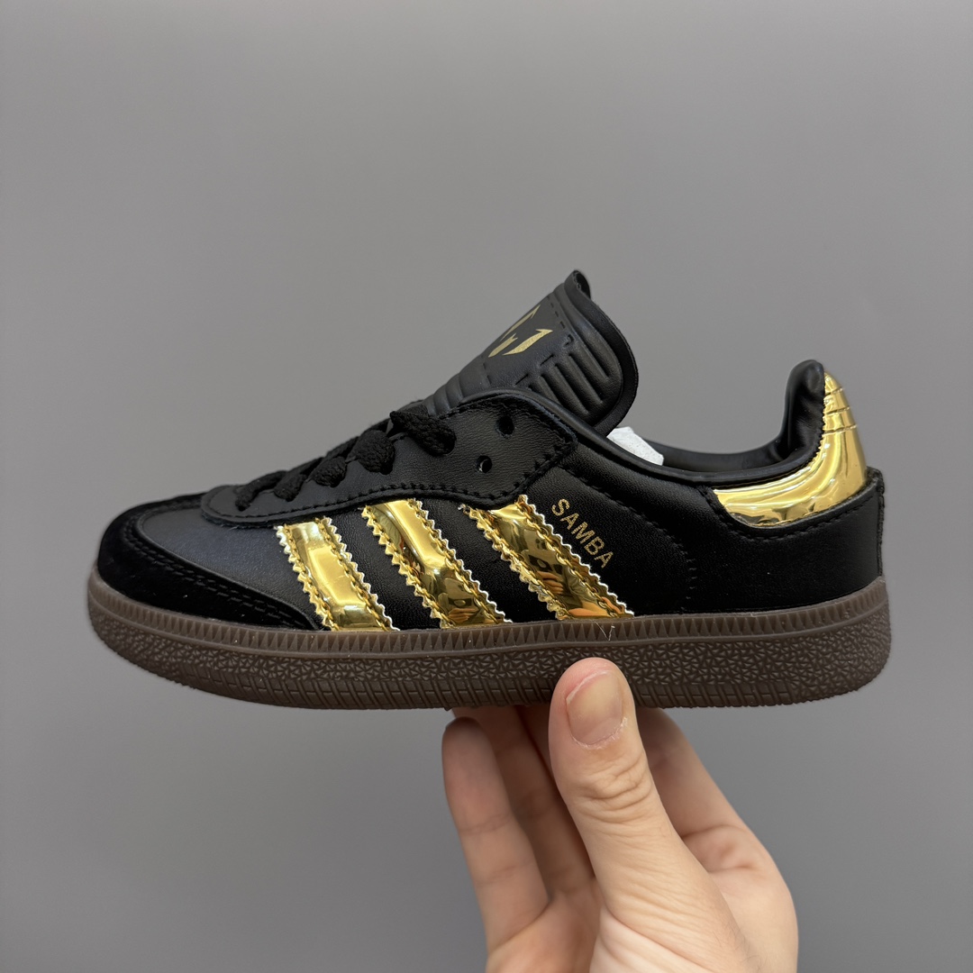 图片[3]-AD德训联名儿童休闲鞋 尺码：24-37码 爱惨了德训系列🆕 新工厂新工艺新配色👏🏻 优质皮料拼接，质感满满💯 耐磨防滑大底，脚感超赞👍🏻-选品中心