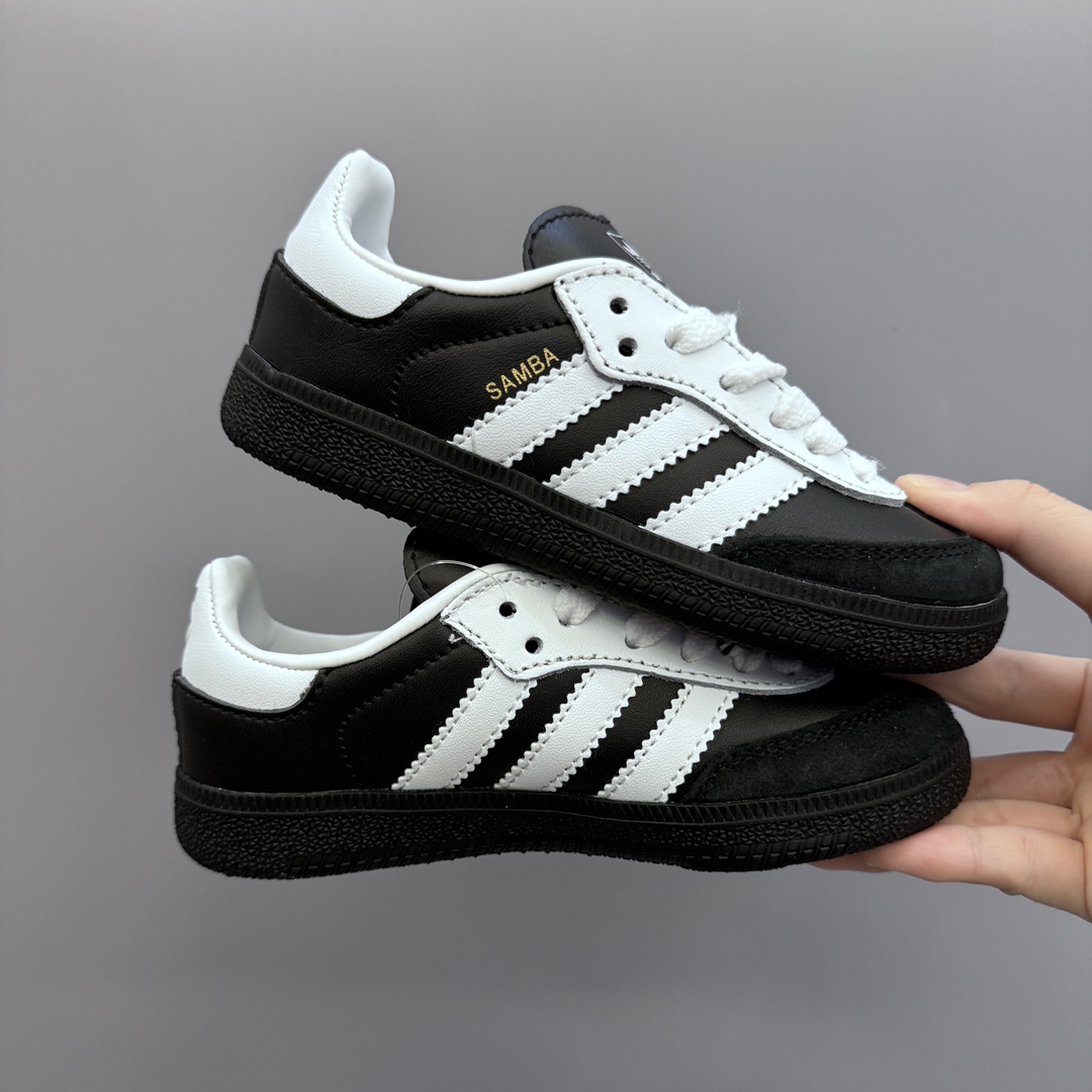 图片[5]-AD德训联名儿童休闲鞋 尺码：24-37码 爱惨了德训系列🆕 新工厂新工艺新配色👏🏻 优质皮料拼接，质感满满💯 耐磨防滑大底，脚感超赞👍🏻-选品中心