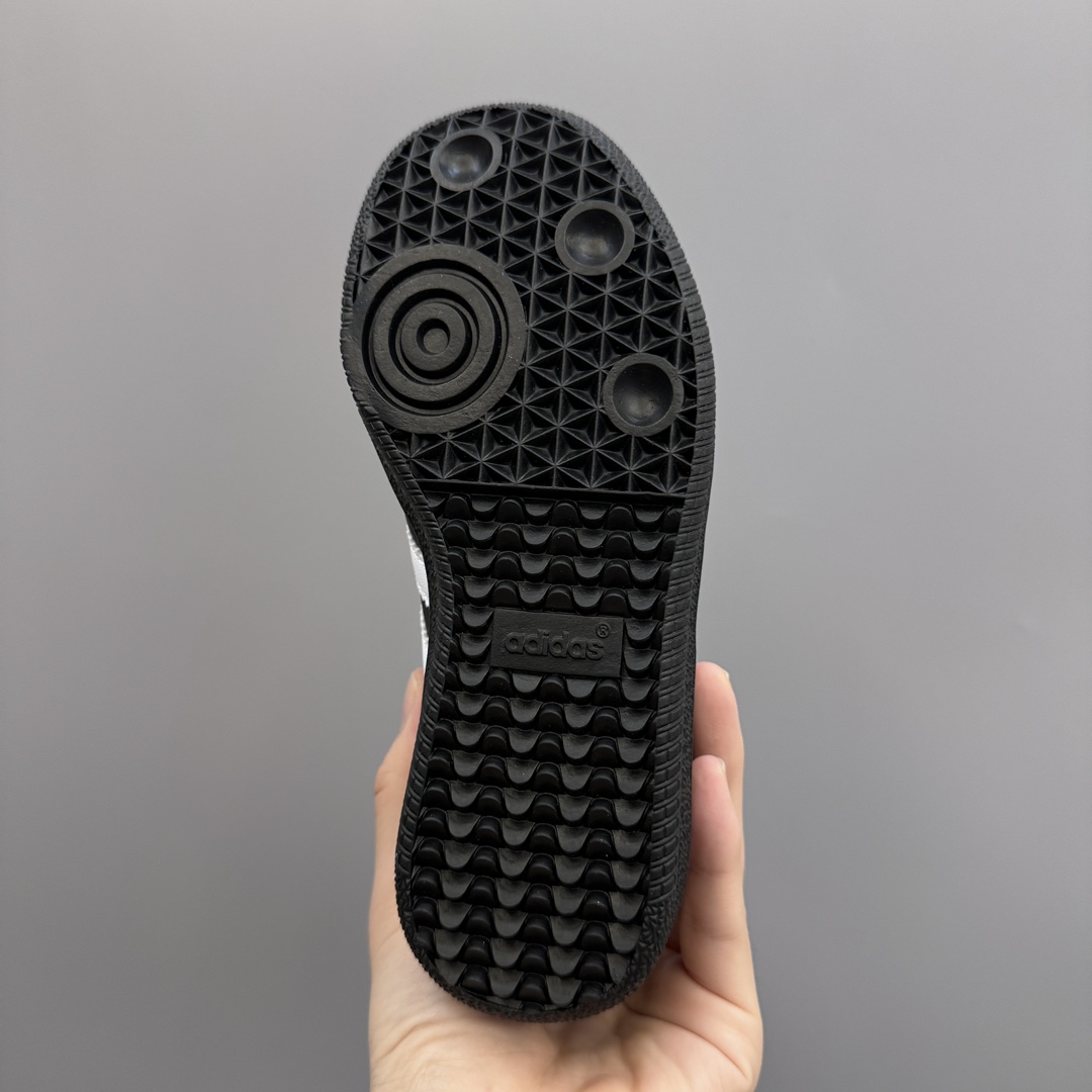 图片[9]-AD德训联名儿童休闲鞋 尺码：24-37码 爱惨了德训系列🆕 新工厂新工艺新配色👏🏻 优质皮料拼接，质感满满💯 耐磨防滑大底，脚感超赞👍🏻-选品中心