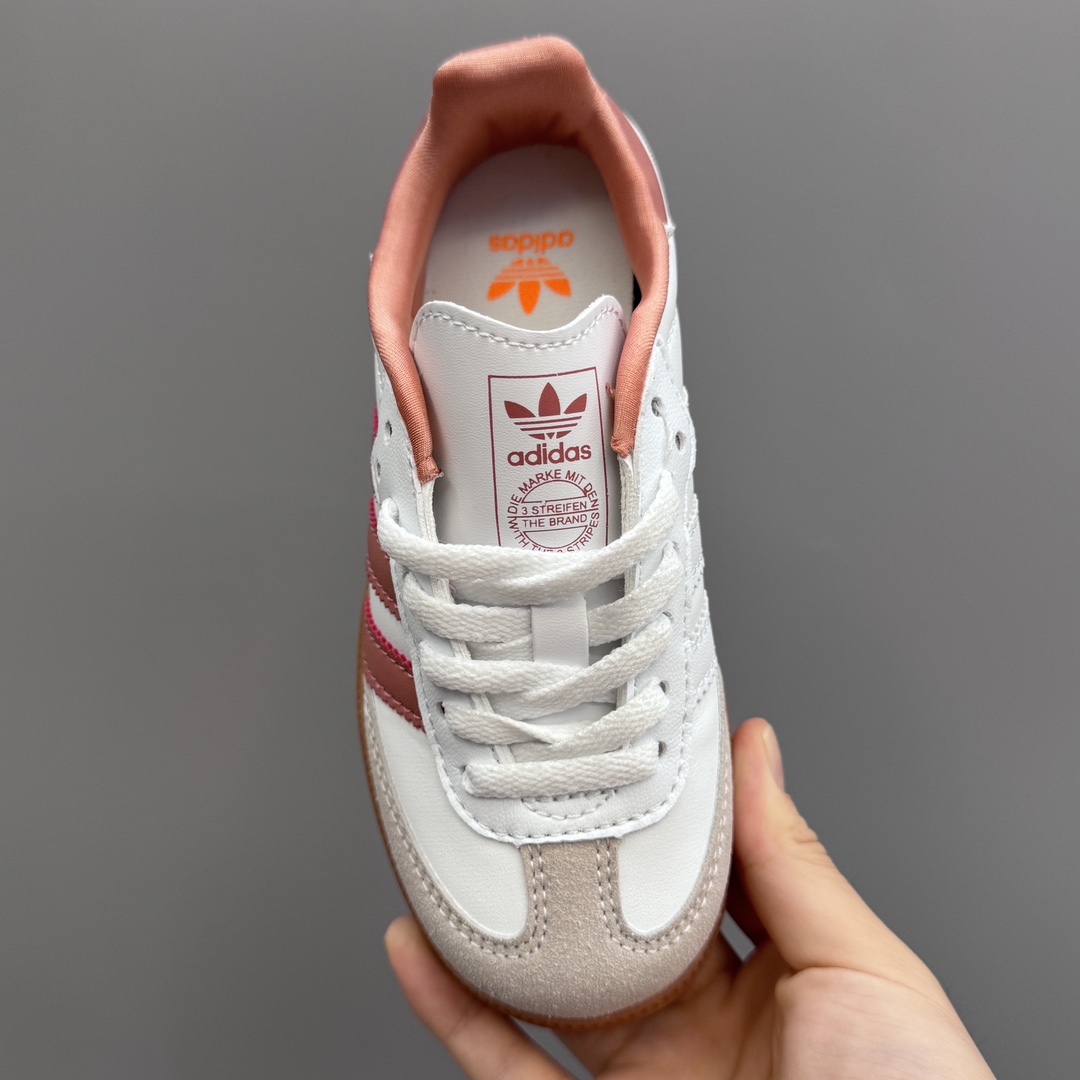 图片[6]-AD德训联名儿童休闲鞋 尺码：24-37码 爱惨了德训系列🆕 新工厂新工艺新配色👏🏻 优质皮料拼接，质感满满💯 耐磨防滑大底，脚感超赞👍🏻-选品中心