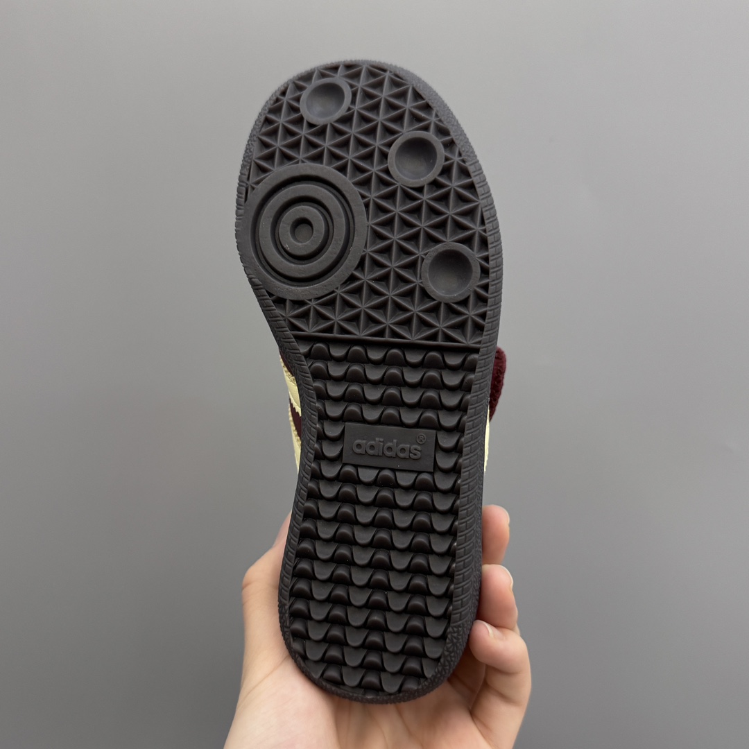 图片[9]-AD德训联名儿童休闲鞋 尺码：24-37码 爱惨了德训系列🆕 新工厂新工艺新配色👏🏻 优质皮料拼接，质感满满💯 耐磨防滑大底，脚感超赞👍🏻-选品中心