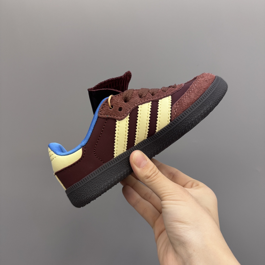 图片[7]-AD德训联名儿童休闲鞋 尺码：24-37码 爱惨了德训系列🆕 新工厂新工艺新配色👏🏻 优质皮料拼接，质感满满💯 耐磨防滑大底，脚感超赞👍🏻-选品中心