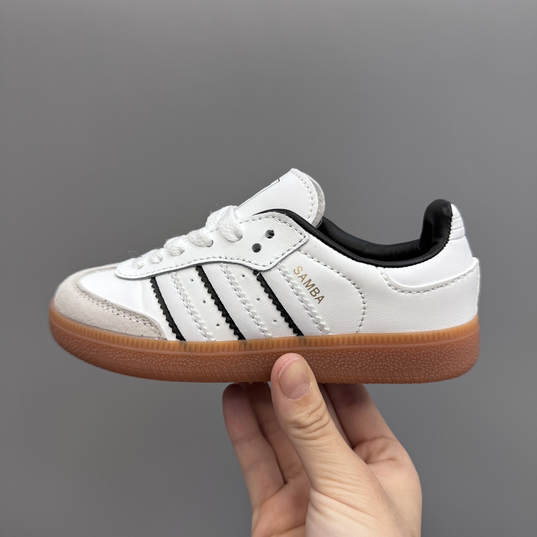 图片[3]-AD德训联名儿童休闲鞋 尺码：24-37码 爱惨了德训系列🆕 新工厂新工艺新配色👏🏻 优质皮料拼接，质感满满💯 耐磨防滑大底，脚感超赞👍🏻-选品中心